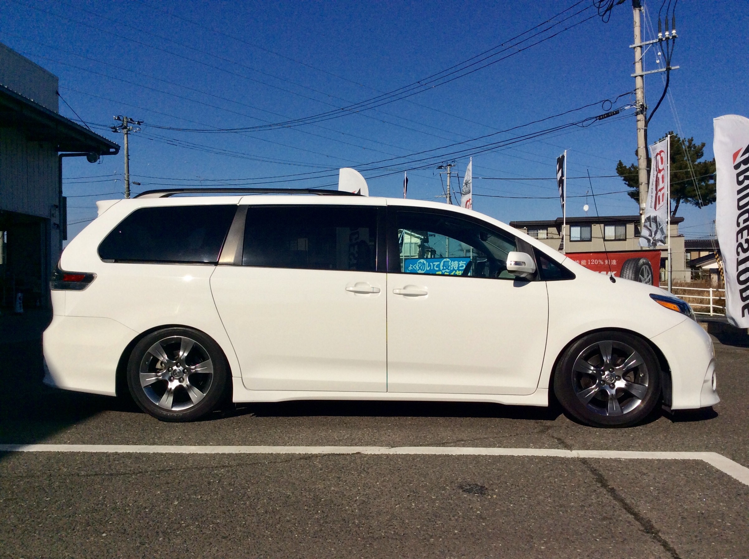 トヨタ 引き抜ける シエナ テイン 車高調 走行1万4千マイル
