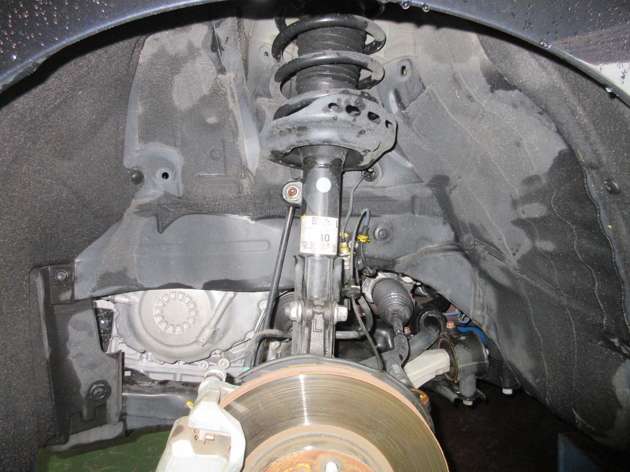 車高調でサスペンション強化 | ホンダ オデッセイ 足まわり