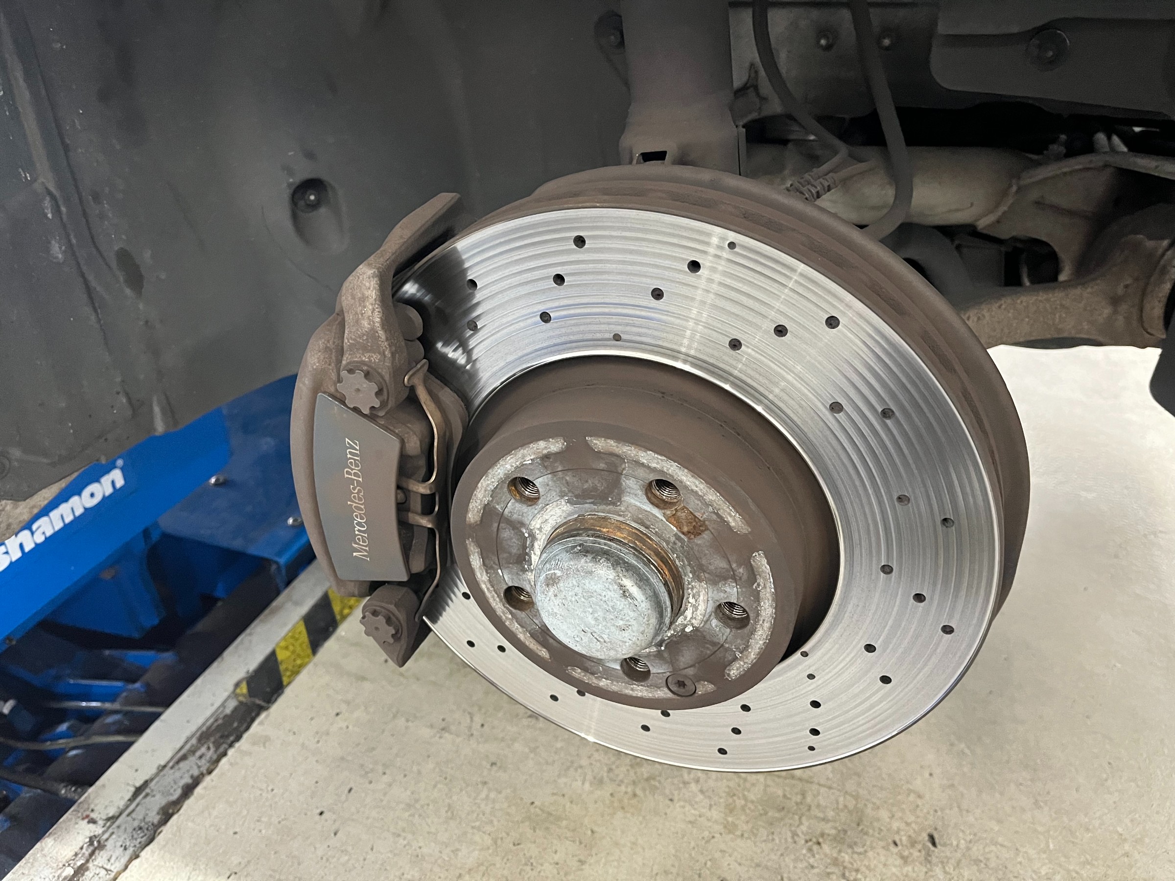 S212…DIXCELブレーキパッド＋ローター交換。 | 取り付け事例