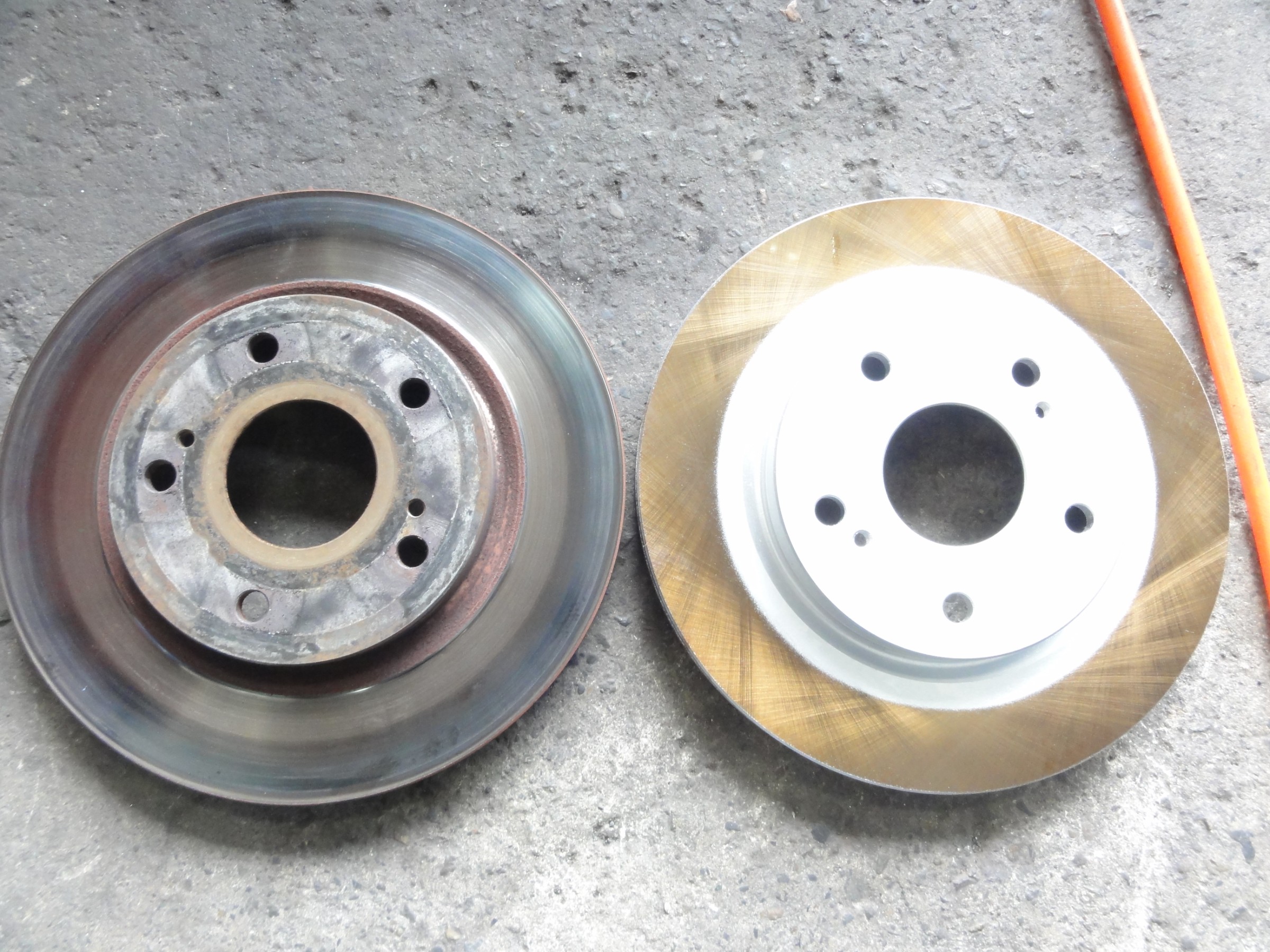 【新品未使用】ディクセル FP type ブレーキ ローター zc32s スイフトスポーツ（ZC32S）ディクセル製フロントブレーキローター「FP