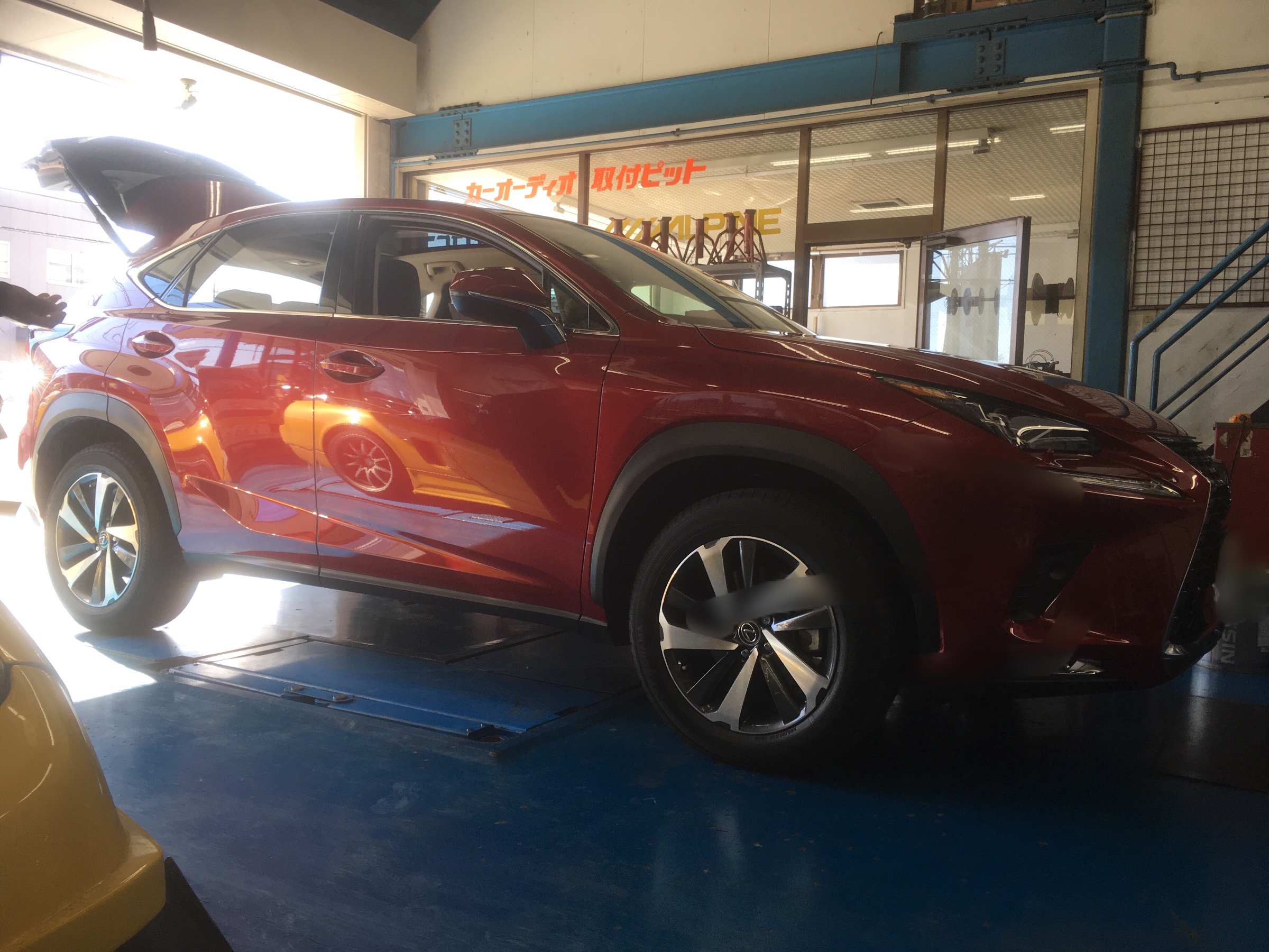 レクサスNXにビルシュタインの車高調 | カスタマイズ日記 | コクピット