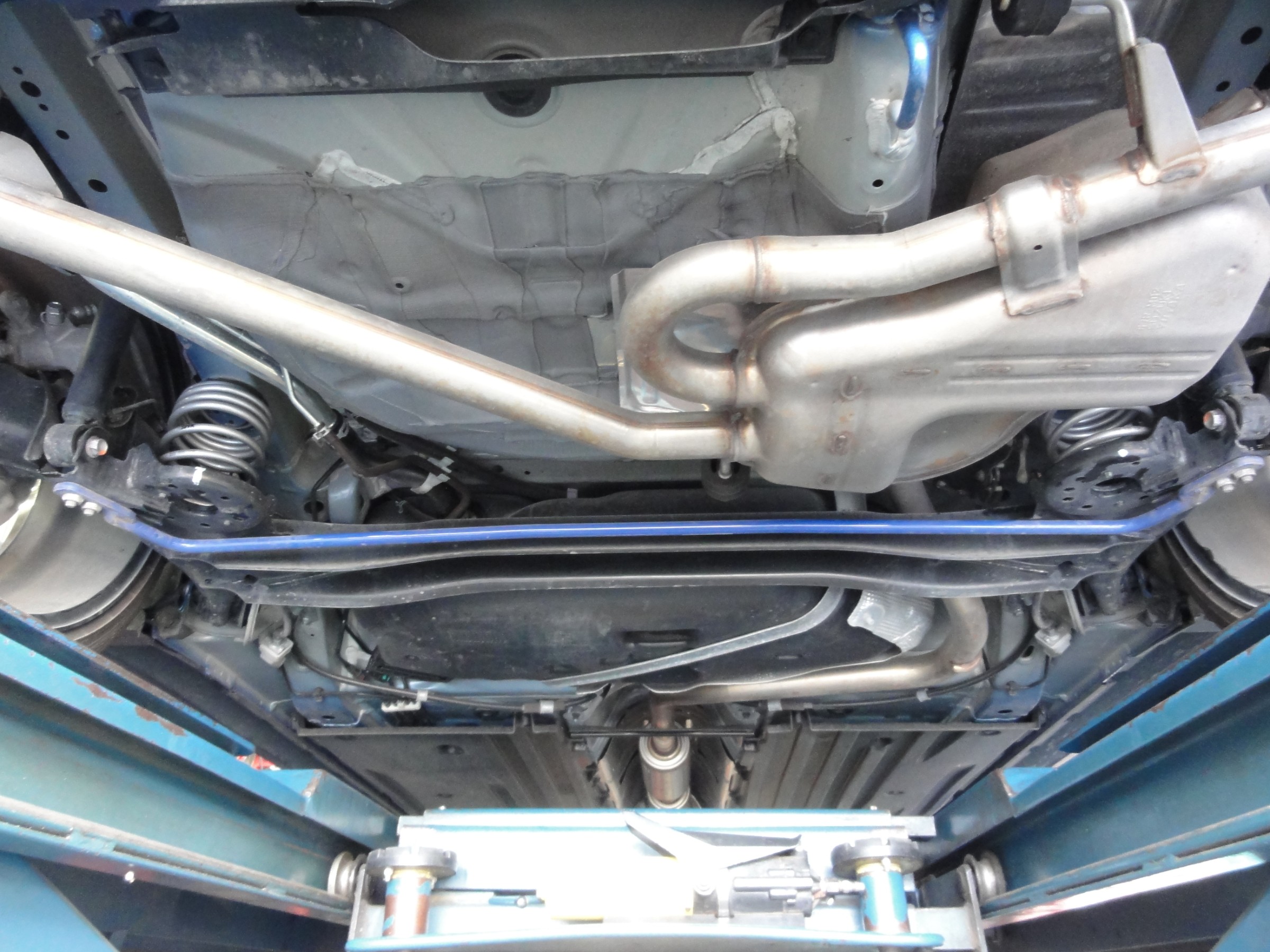 スイフトスポーツ（ZC33S）SWK製ローダウンスプリングキット装着