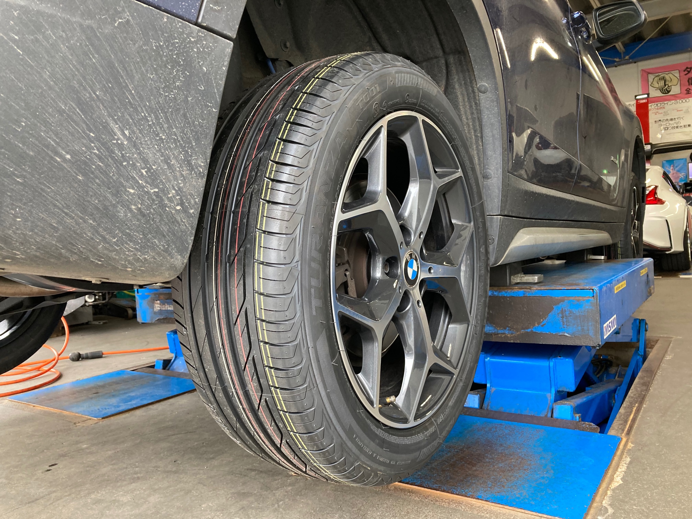 認証タイヤも！ | BMW X1 タイヤ タイヤ > タイヤ・ホイール交換