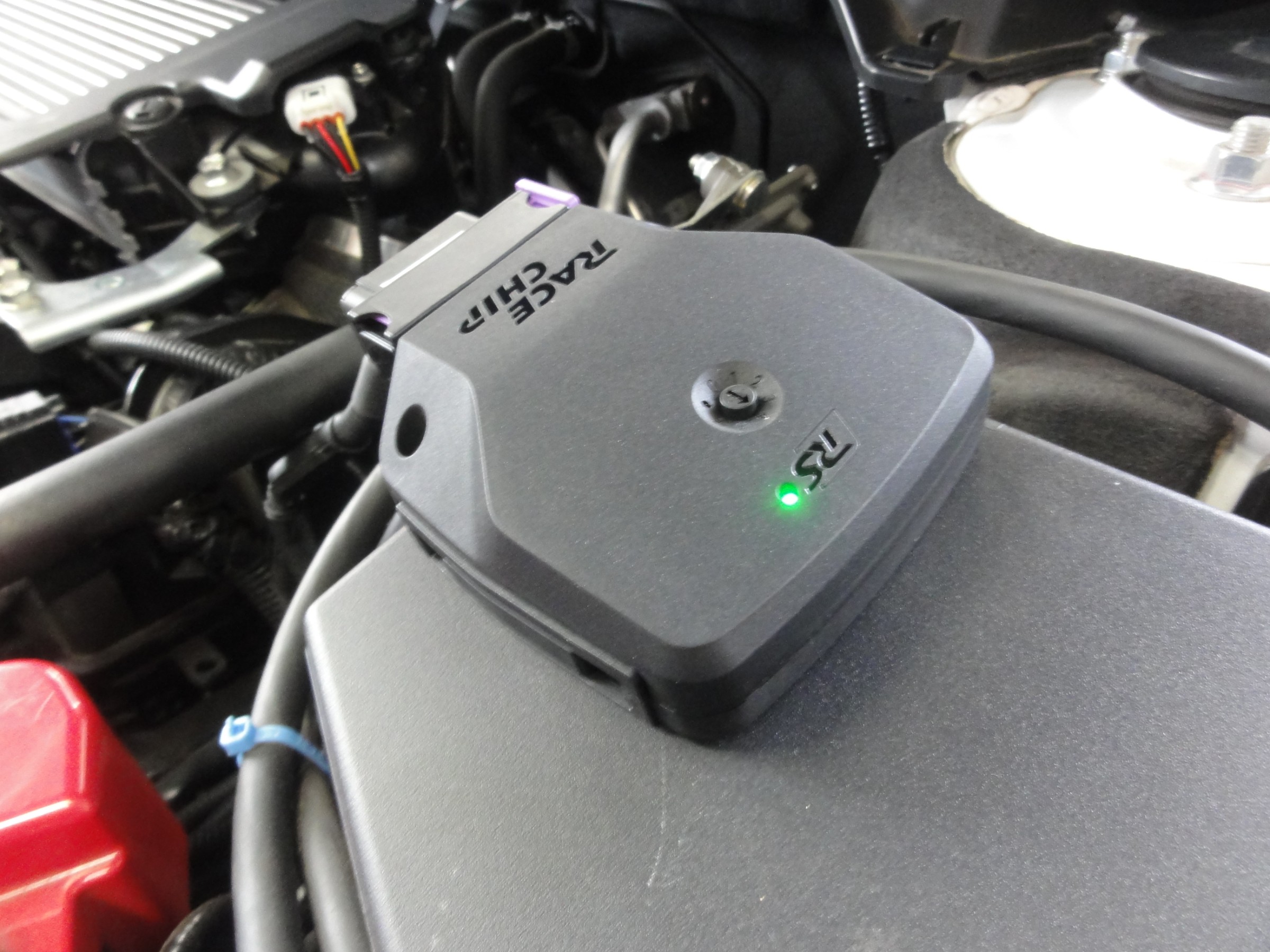 アウトバック（BT5）レースチップ製サブコン「RS」＆スロットル