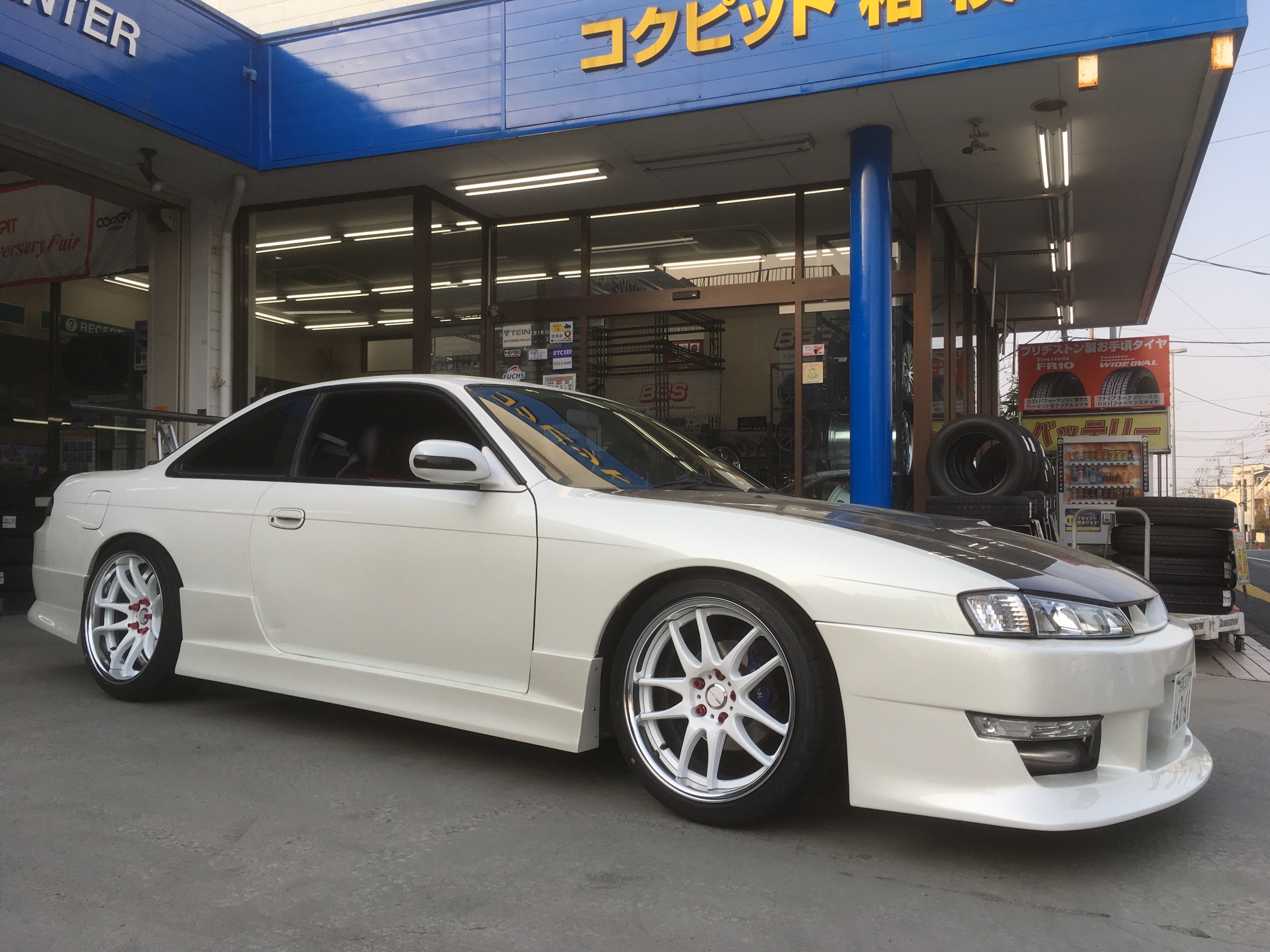 S14 ワークエモーション CR 2Pの取り付け。 | 日産 シルビア