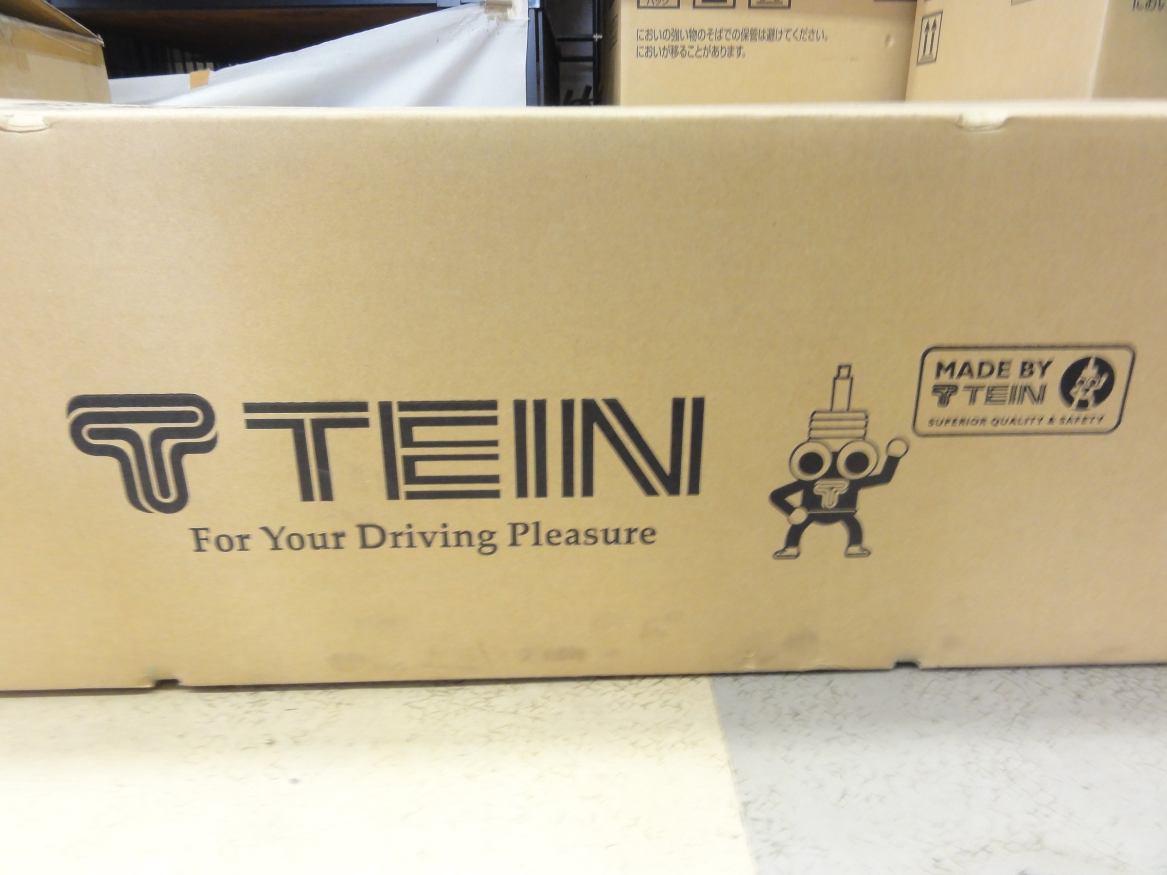 カムリ（AXVH70）テイン製車高調「FLEXｰZ」装着＆アライメント作業