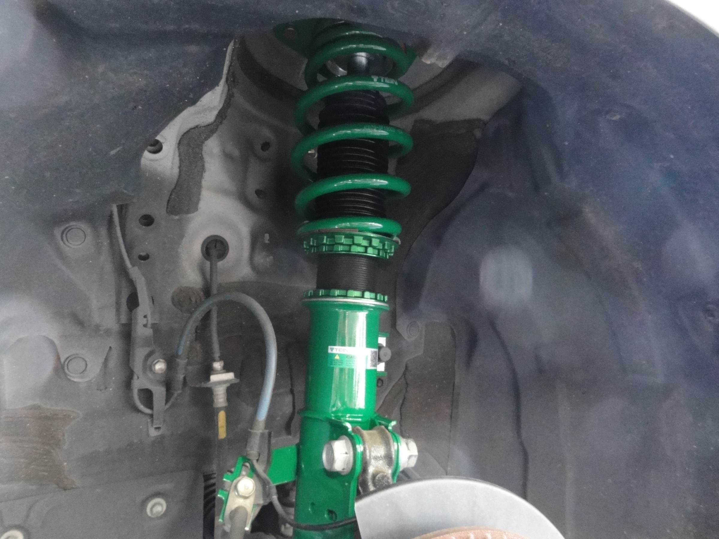 カムリ（AXVH70）テイン製車高調「FLEXｰZ」装着＆アライメント作業