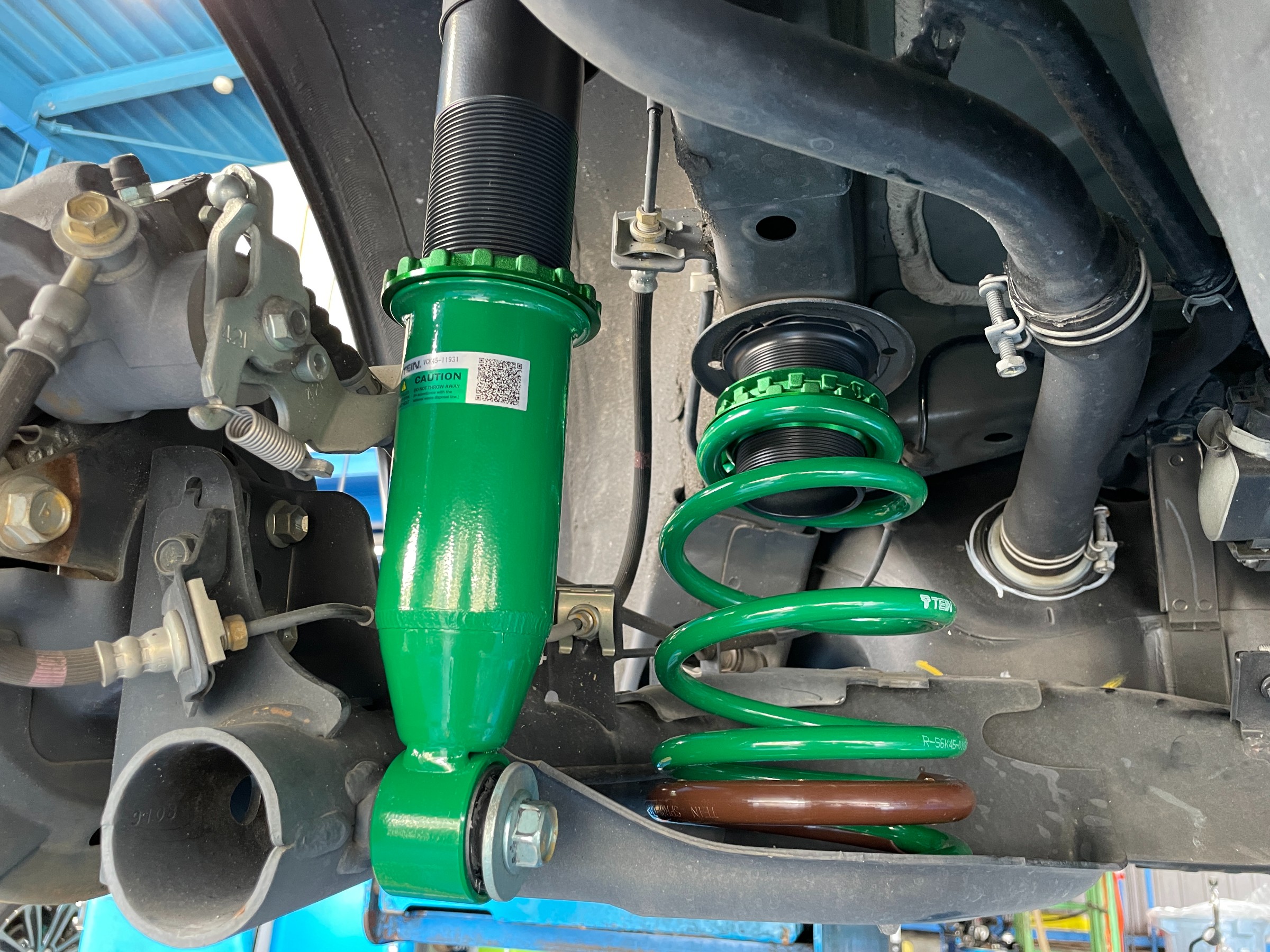 ☆車高調で乗り心地改善！？☆ | 日産 ノートNISMO S 足まわり