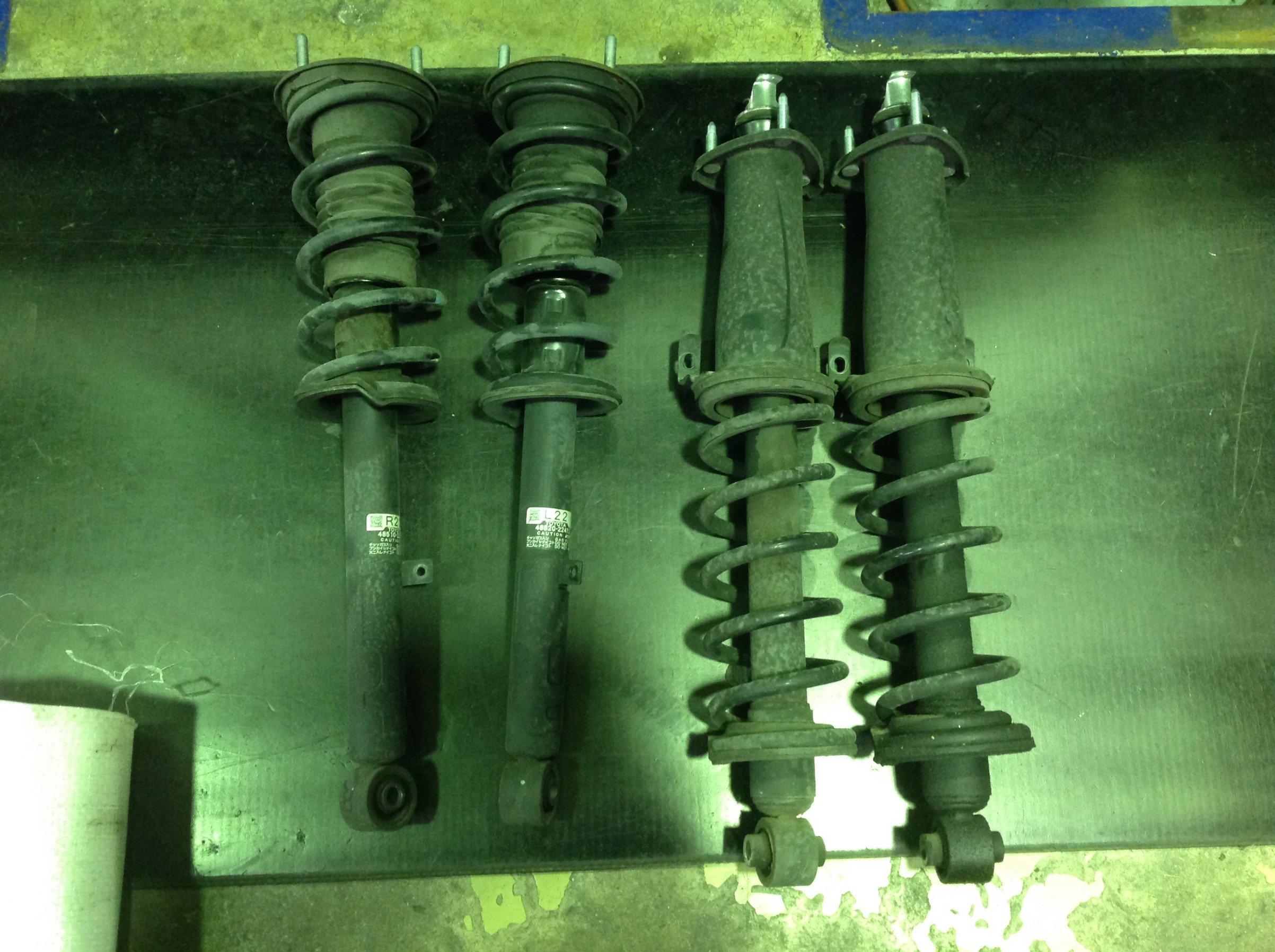 GRX121マークXさん、カヤバ エクステージキットで足回りをリフレッシュ