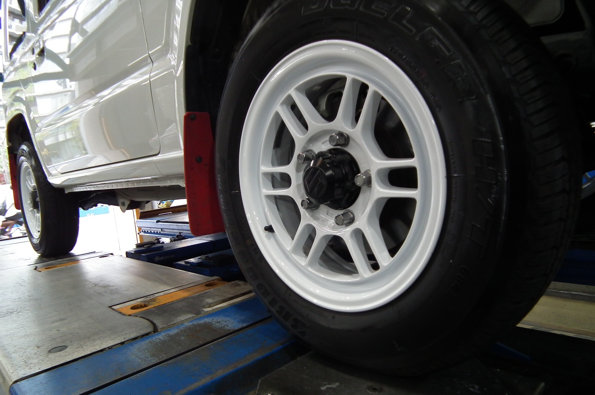 ジムニーご来店＆ホイール＋ナット交換のご紹介 jimny JB64