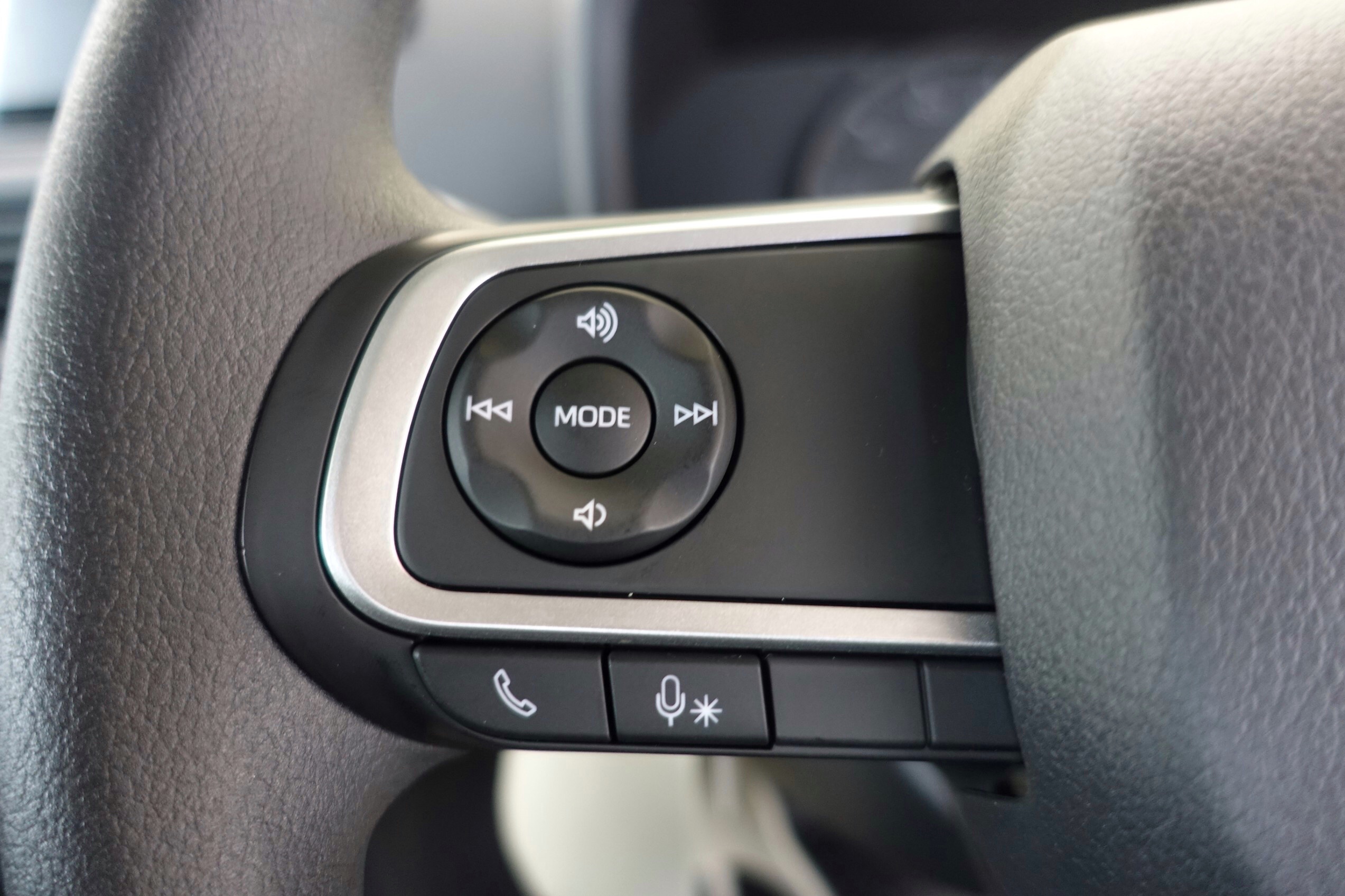 マイチェン後の新型ハイゼットジャンボ（S510P）に「後付け不可！」と