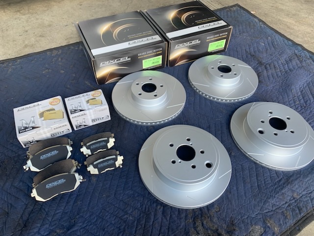 ◇TOYOTA 86 [ZN6] 用品取付 DIXCELブレーキパッド&ローター交換◇#トヨタ#86パッドローター交換#DIXCEL | トヨタ 86（ ZN6） | スタッフ 日記 | コクピット 荒井 | 車のカスタマイズにかかわるスタッフより