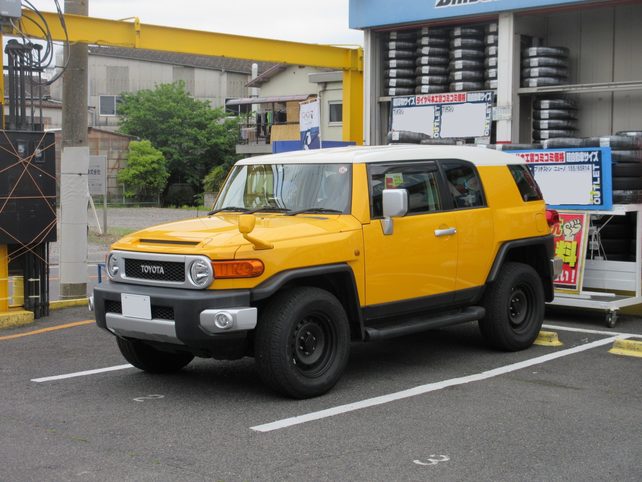 純正パーツでカスタマイズ | トヨタ FJクルーザー その他パーツ
