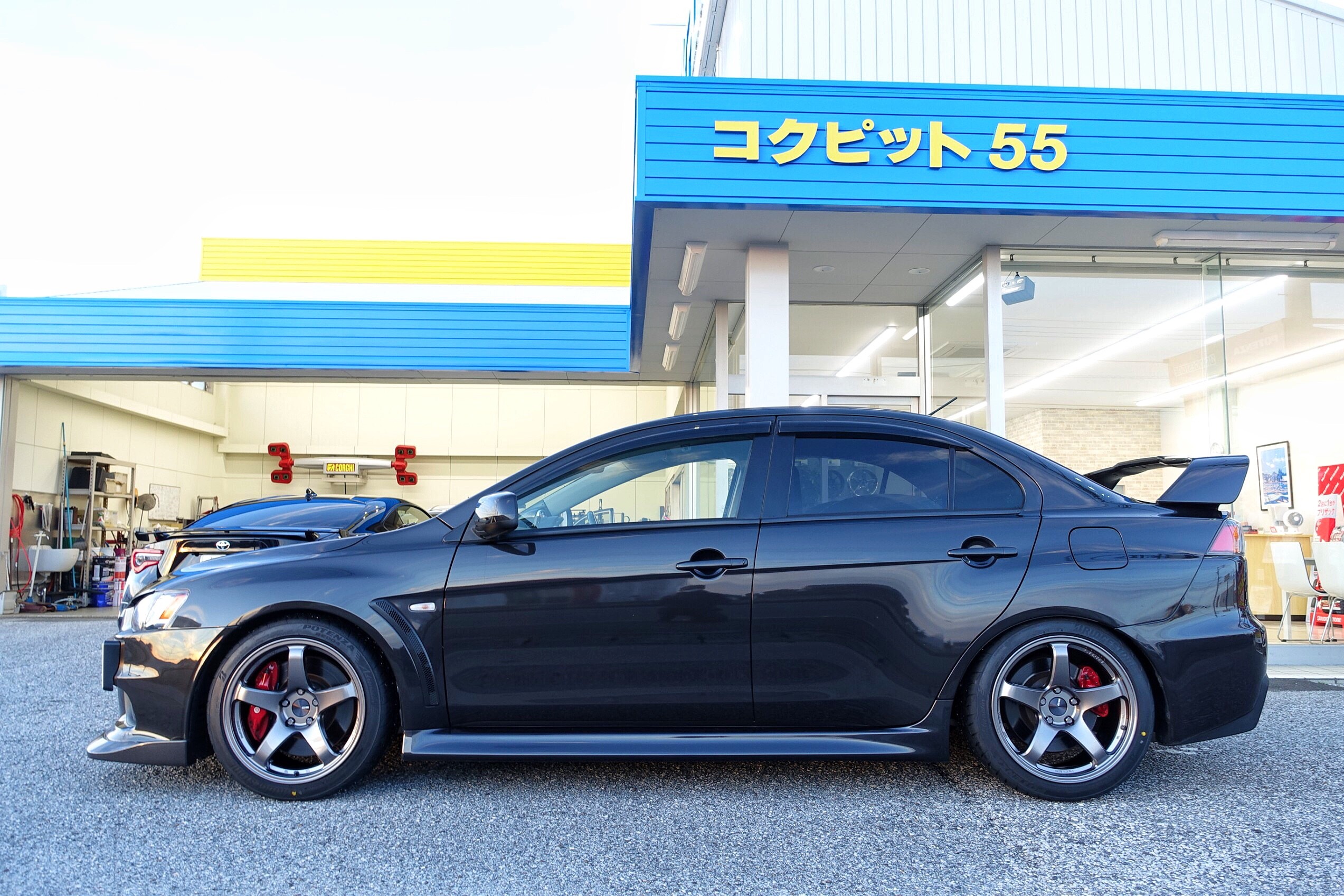 三菱 ランサー エボリューションⅩ（CZ4A）&「ENKEI PF05」＋「POTENZA