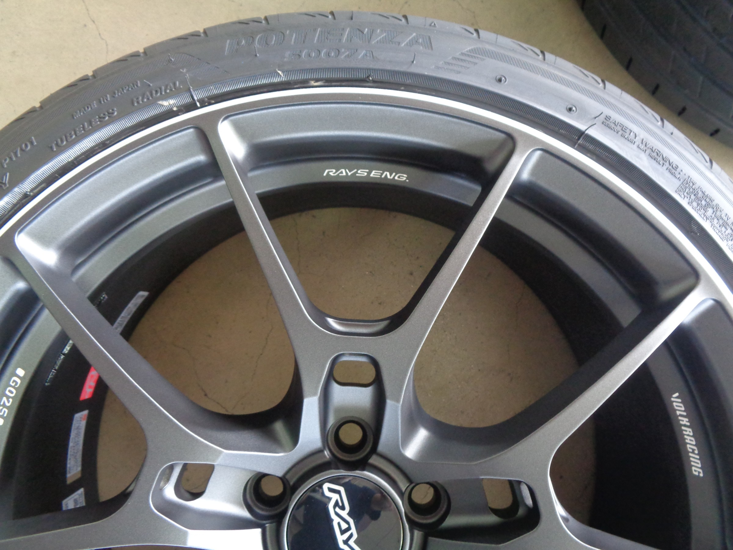 スバル BRZ ZD8にRAYS VOLK RACING G025 ＆ POTENZA 007A装着