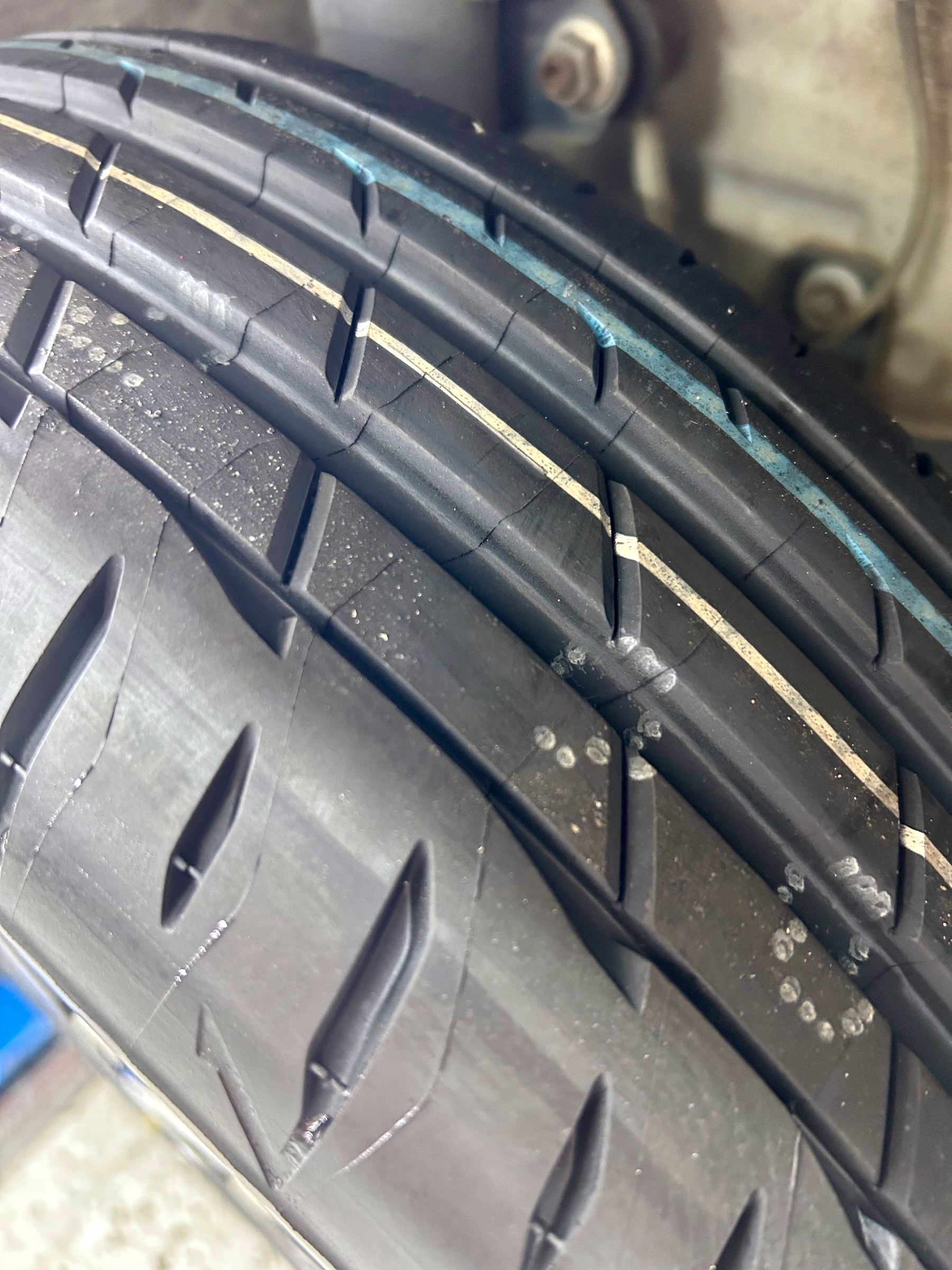 ダイハツ キャストスポーツ POTENZA Adrenalin RE004 装着