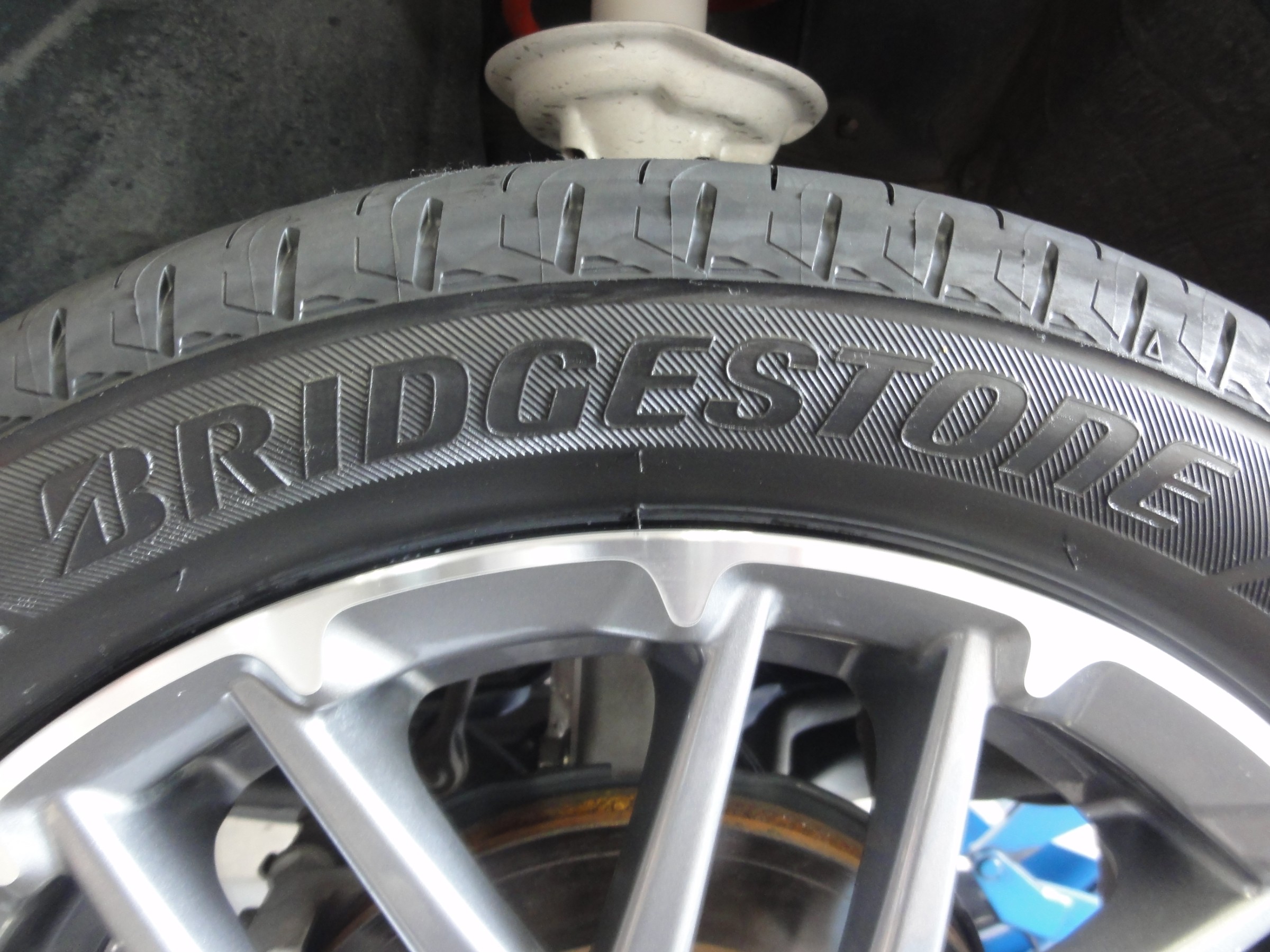 レグノ NｰONE ブリヂストンタイヤ「レグノ GRｰLeggera」装着。 | ホンダ N-ONE