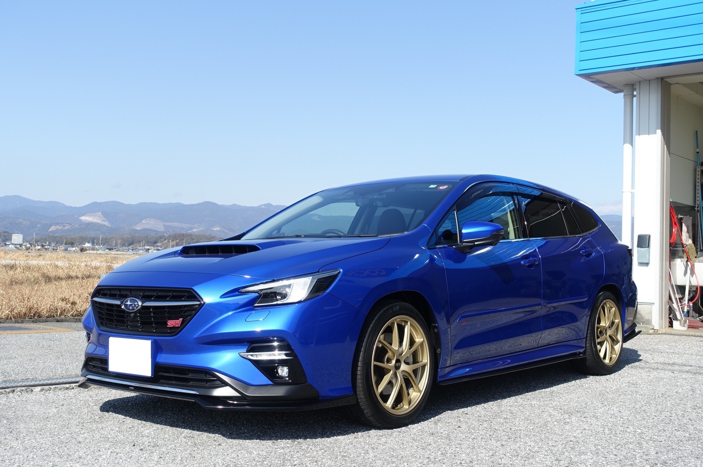 スバル レヴォーグ STI 押し返し Sport♯ BBSホイール 19インチ