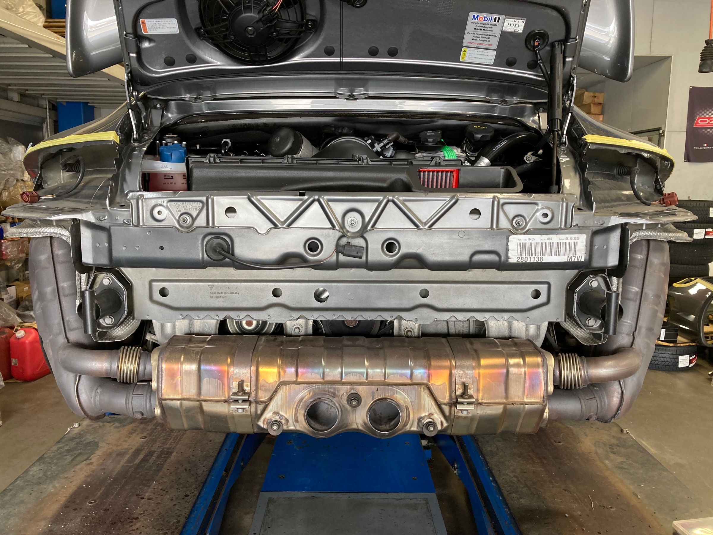 ポルシェ マカン S 3.0L エンジン 2014-2023 ブラック リアマフラー