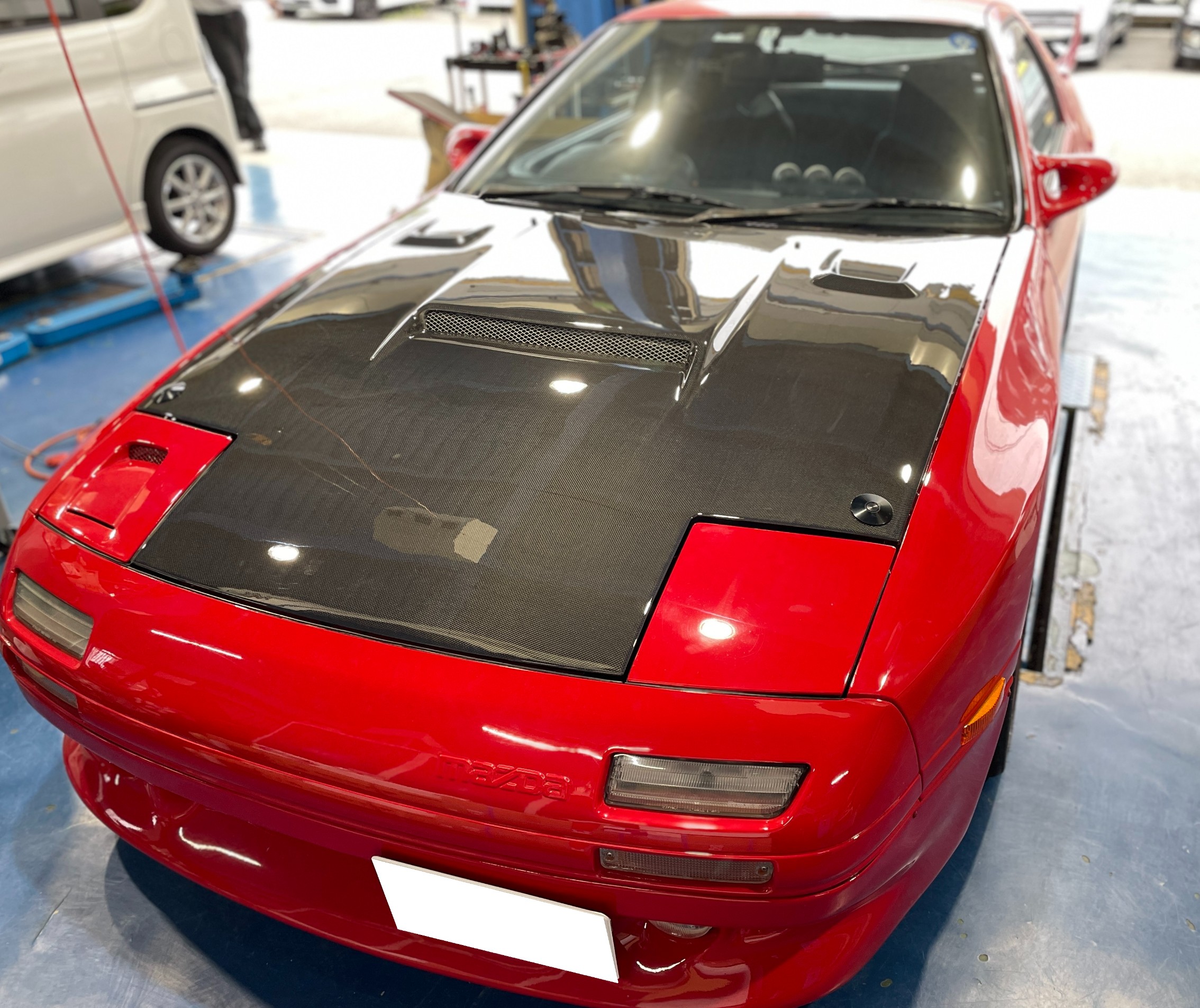☆odulaカーボンボンネット取り付け♪ 【RX-7 FC3S】☆ | マツダ