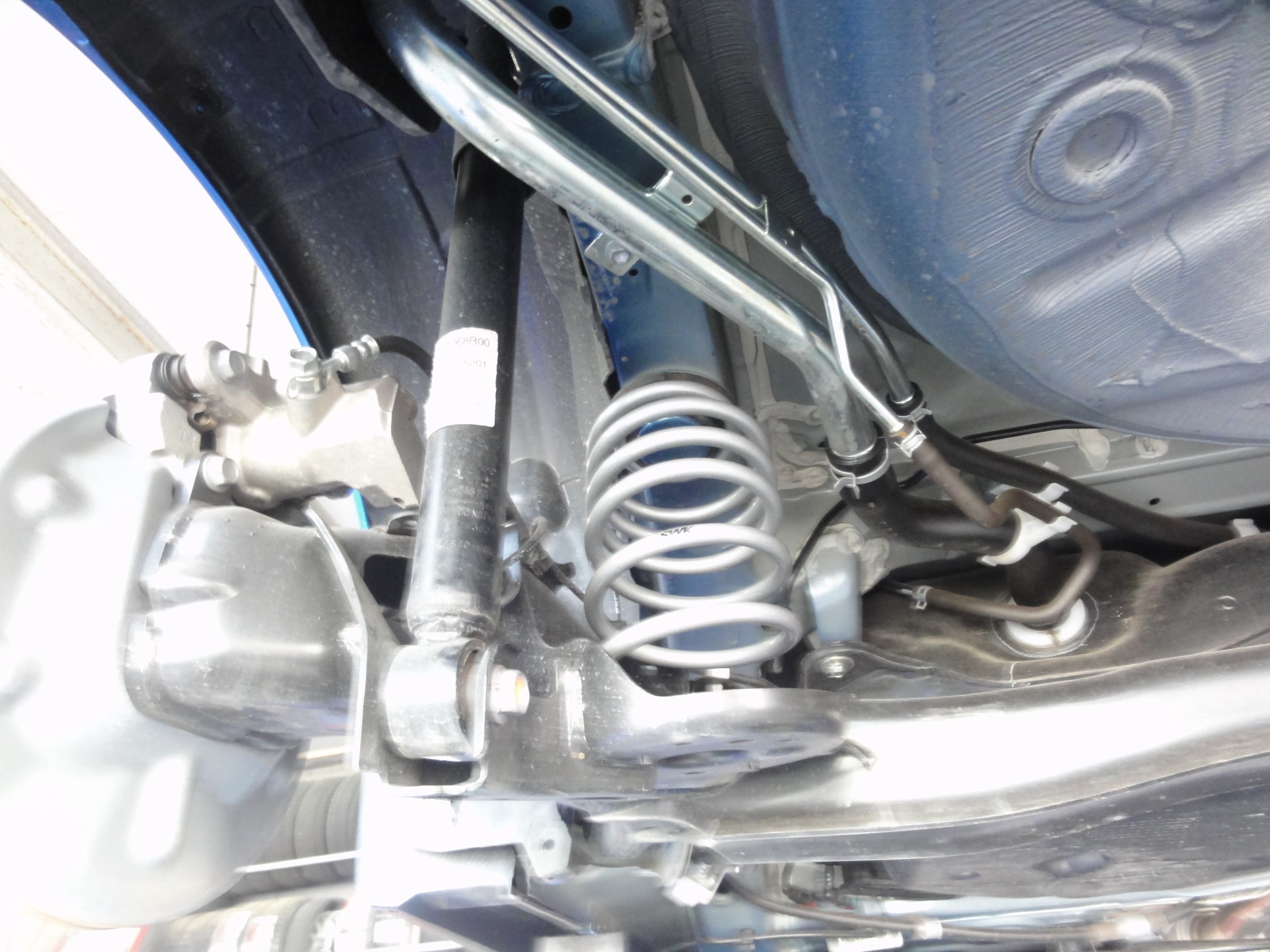 スイフトスポーツ（ZC33S）SWK製ローダウンスプリングセット装着