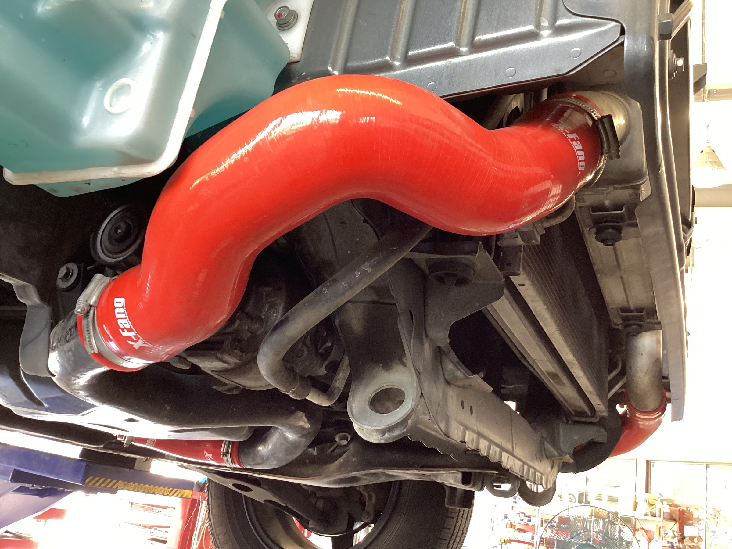 X-fang TGS デリカD5 インタークーラーホース　レッド Silicon Intercooler Hose SET / CV1W - X-Fang Official Online