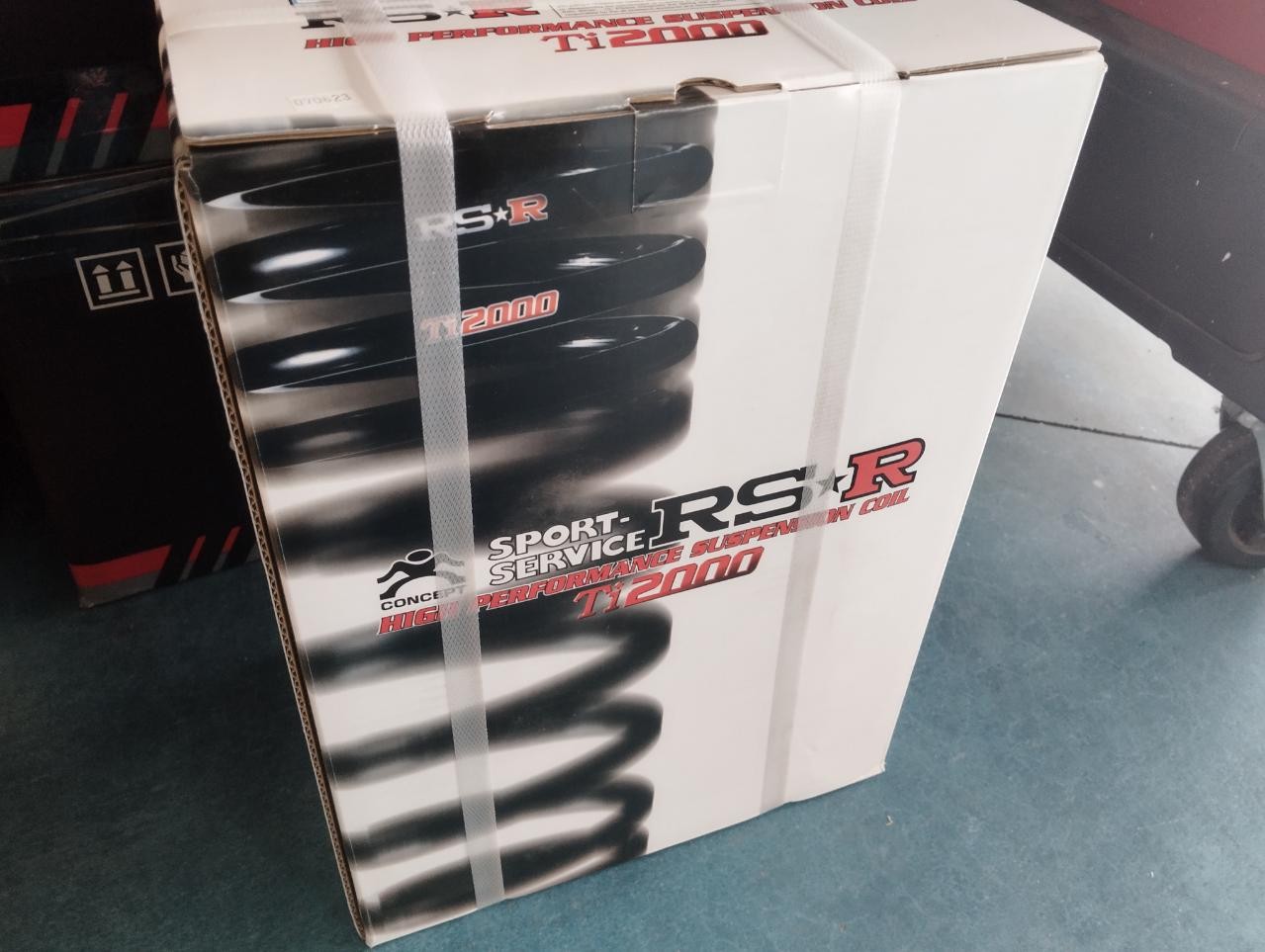 セレナ c28 RS-R Ti2000ダウンサス RSR RS-R Ti2000ダウンサス/セレナ(C28) XV R4/12〜 ダウンサス