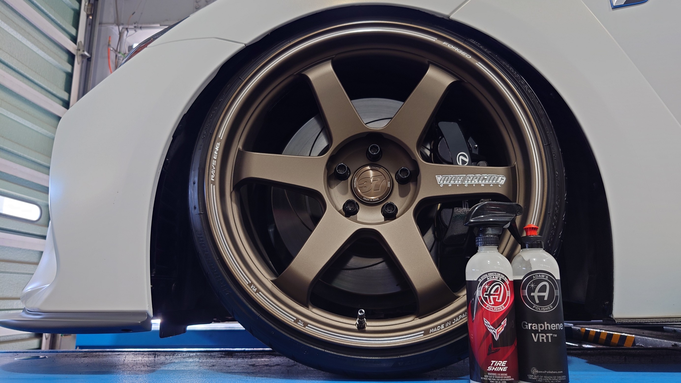 【返品不可】 1/5 ボルクレイズ TE37ホイール ディスプレイケース付 乗用車