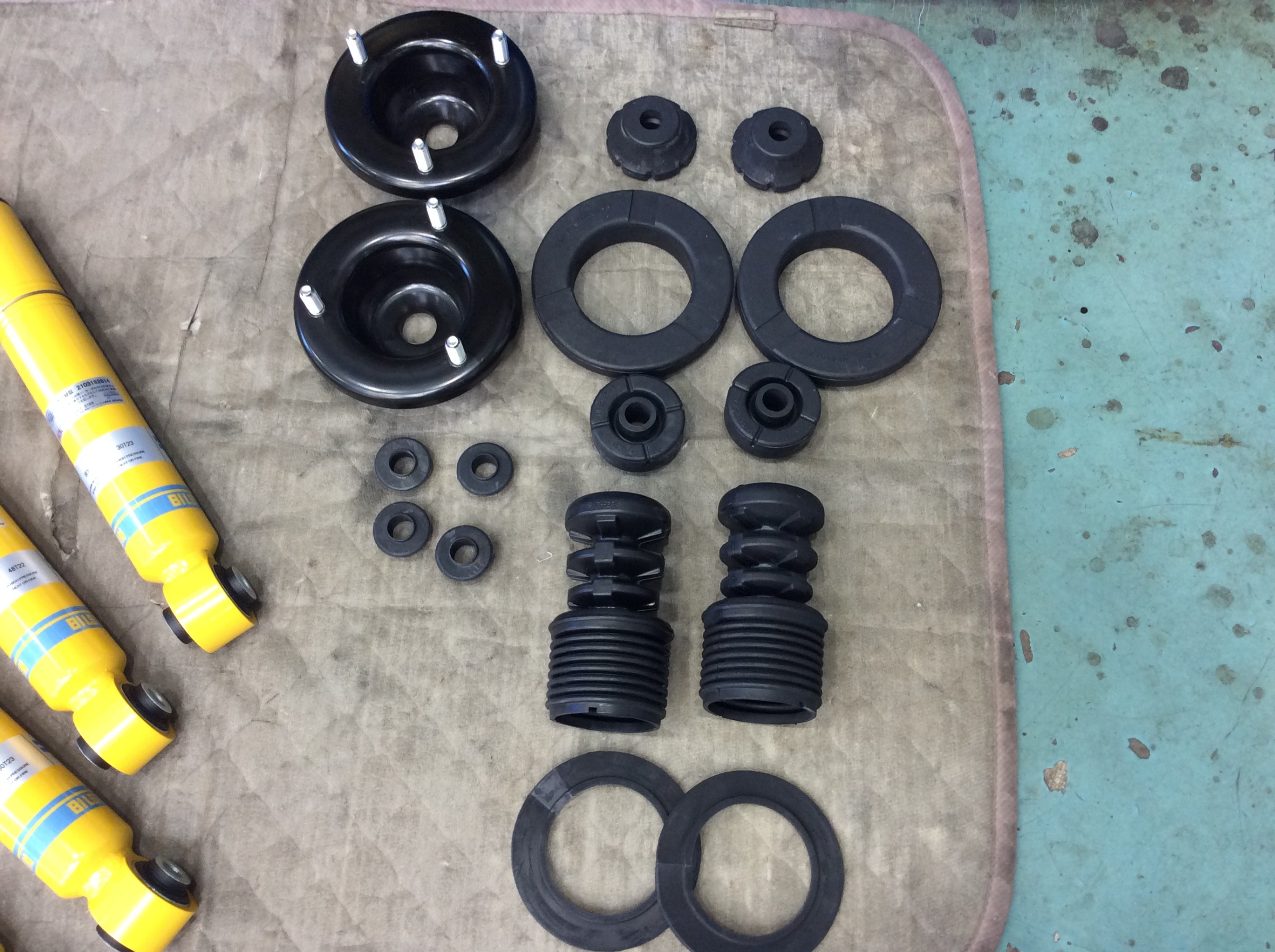 本日もリフレッシュ | 三菱 パジェロ 足まわり（サスペンション