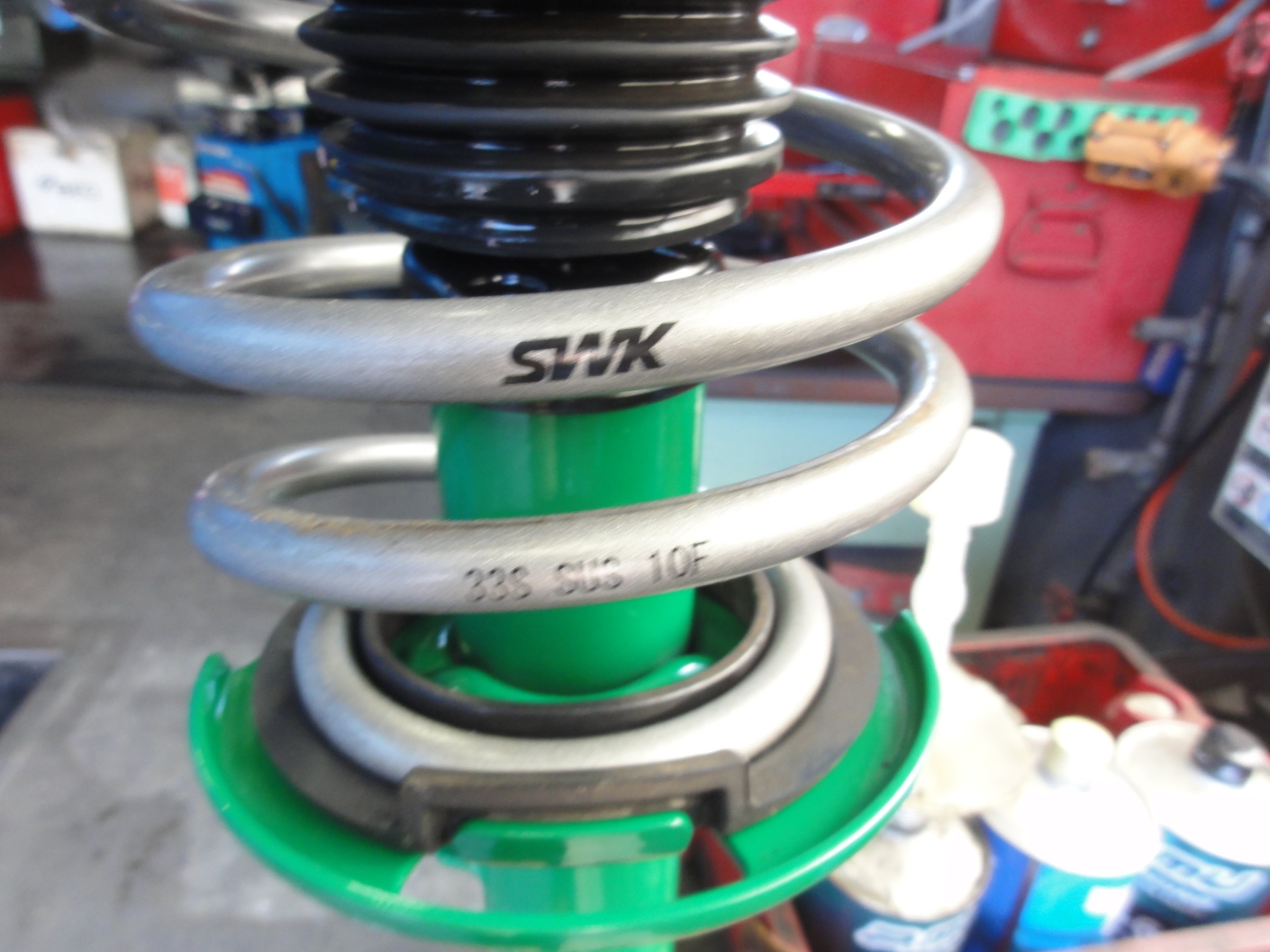 スイフトスポーツ（ZC33S）テイン製純正形状ショック