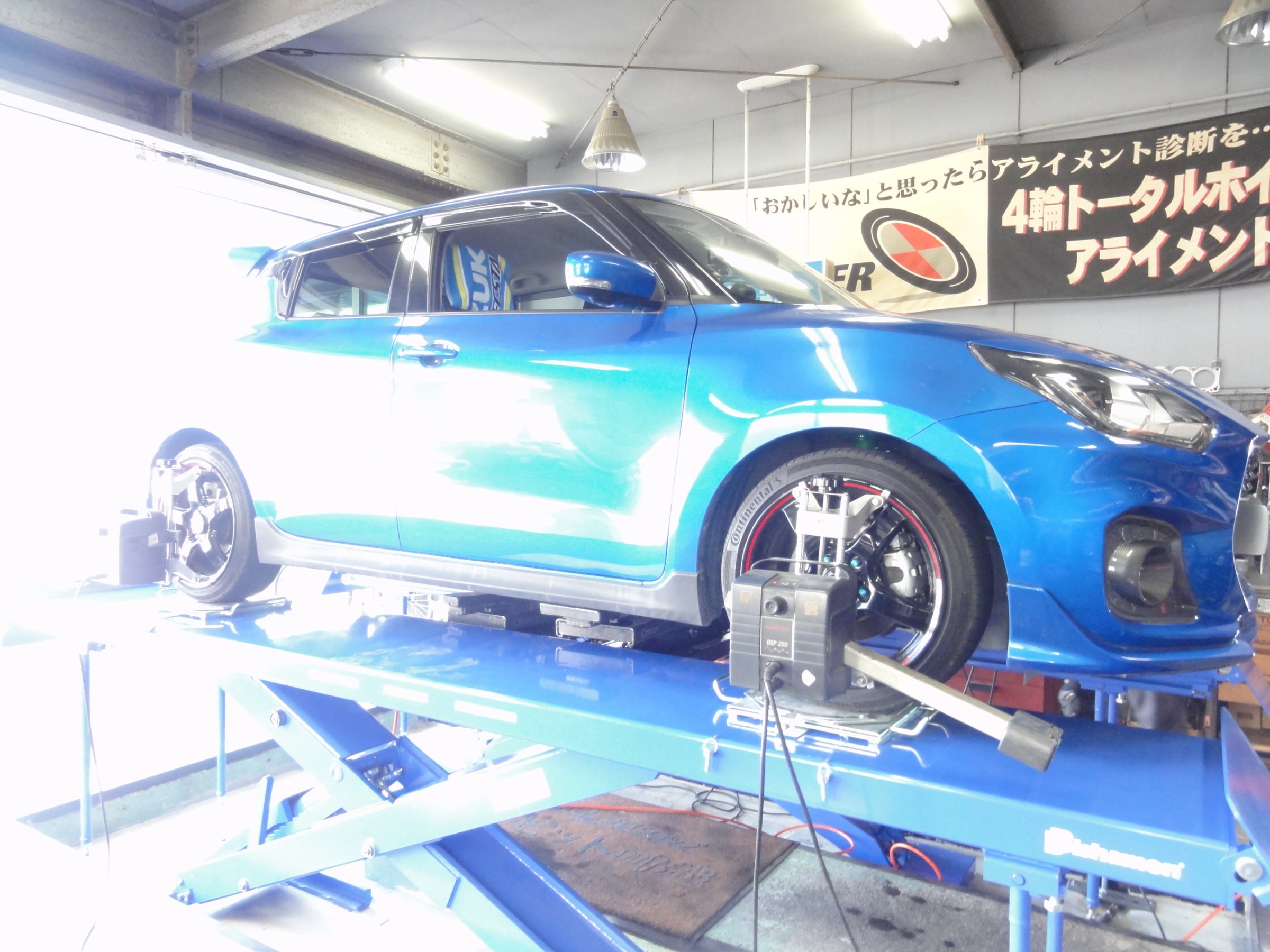 スイフトスポーツ（ZC33S）テイン製純正形状ショック