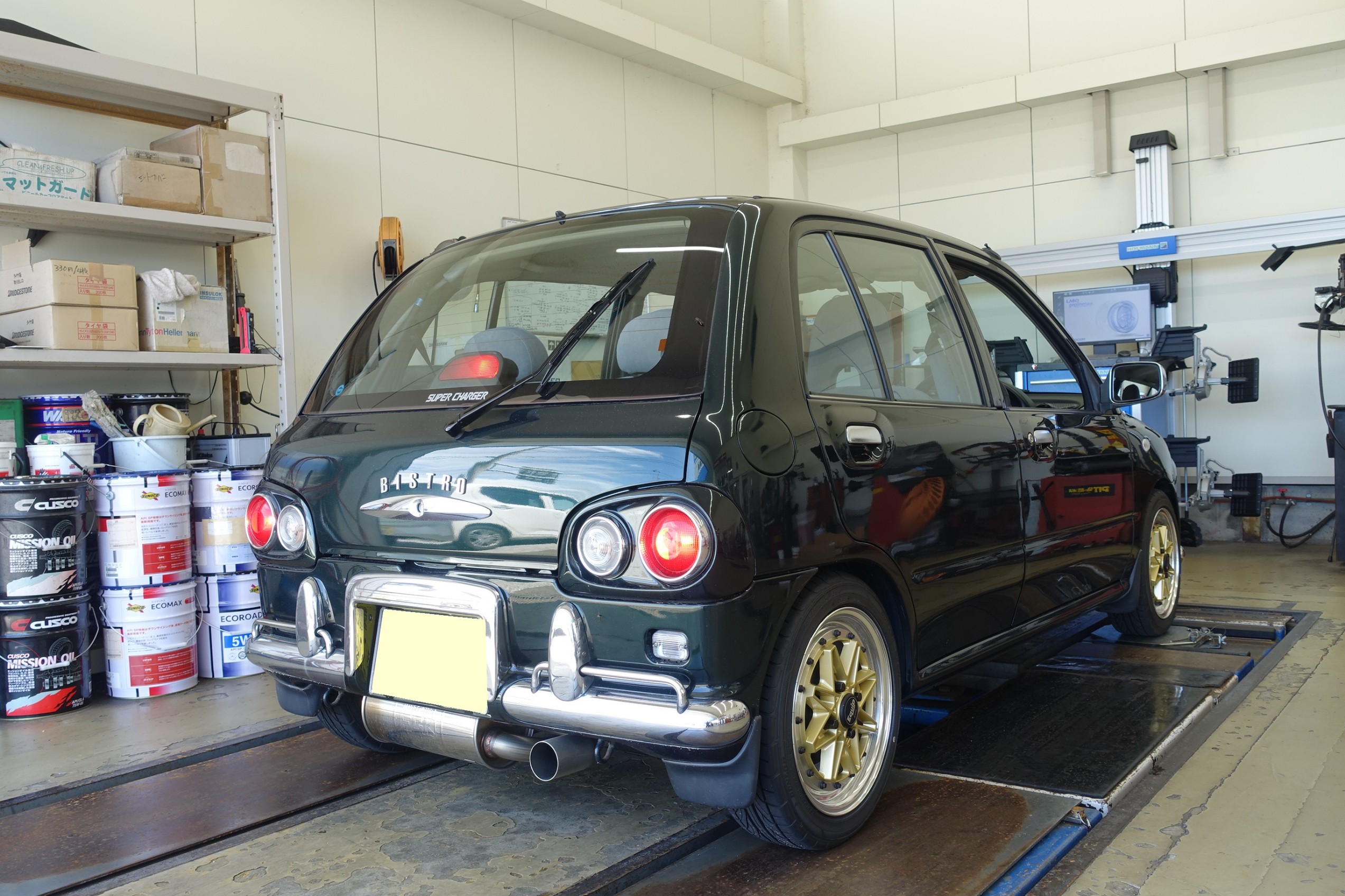 ピッカピカの外観に合わせて足回りもリフレッシュしました！スバル