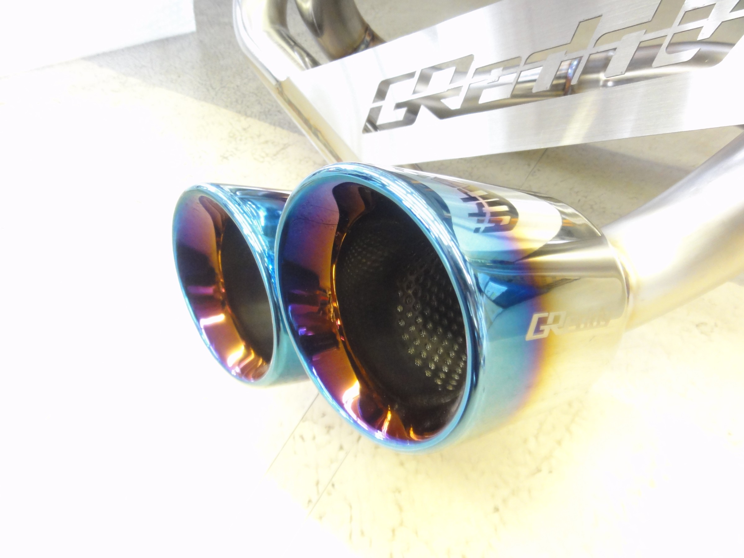 S660（JW5）トラスト製「GReddy コンフォートスポーツGTスラッシュマフラー」装着。 | ホンダ S660 吸・排気系  HID・LED（その他電装系） > マフラー交換 | 作業日誌 | コクピット 川越 | お店の得意技紹介