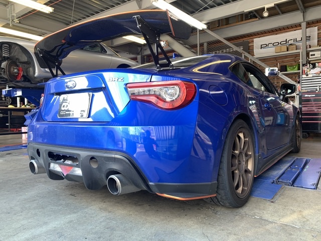 ◇SUBARU BRZ [ZC6] 用品取付 パワークラフトエキマニ取付