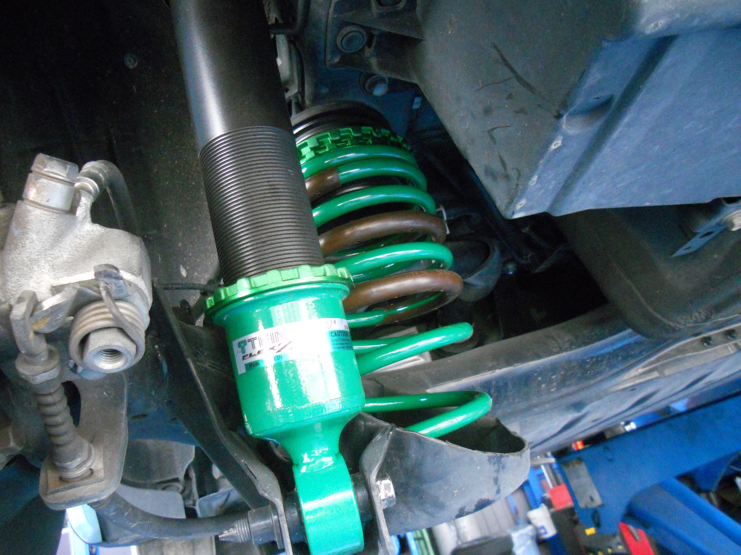 ホンダ CR-Z ZF2 TEIN車高調取付！！ TEINキャンペーンまだまだ