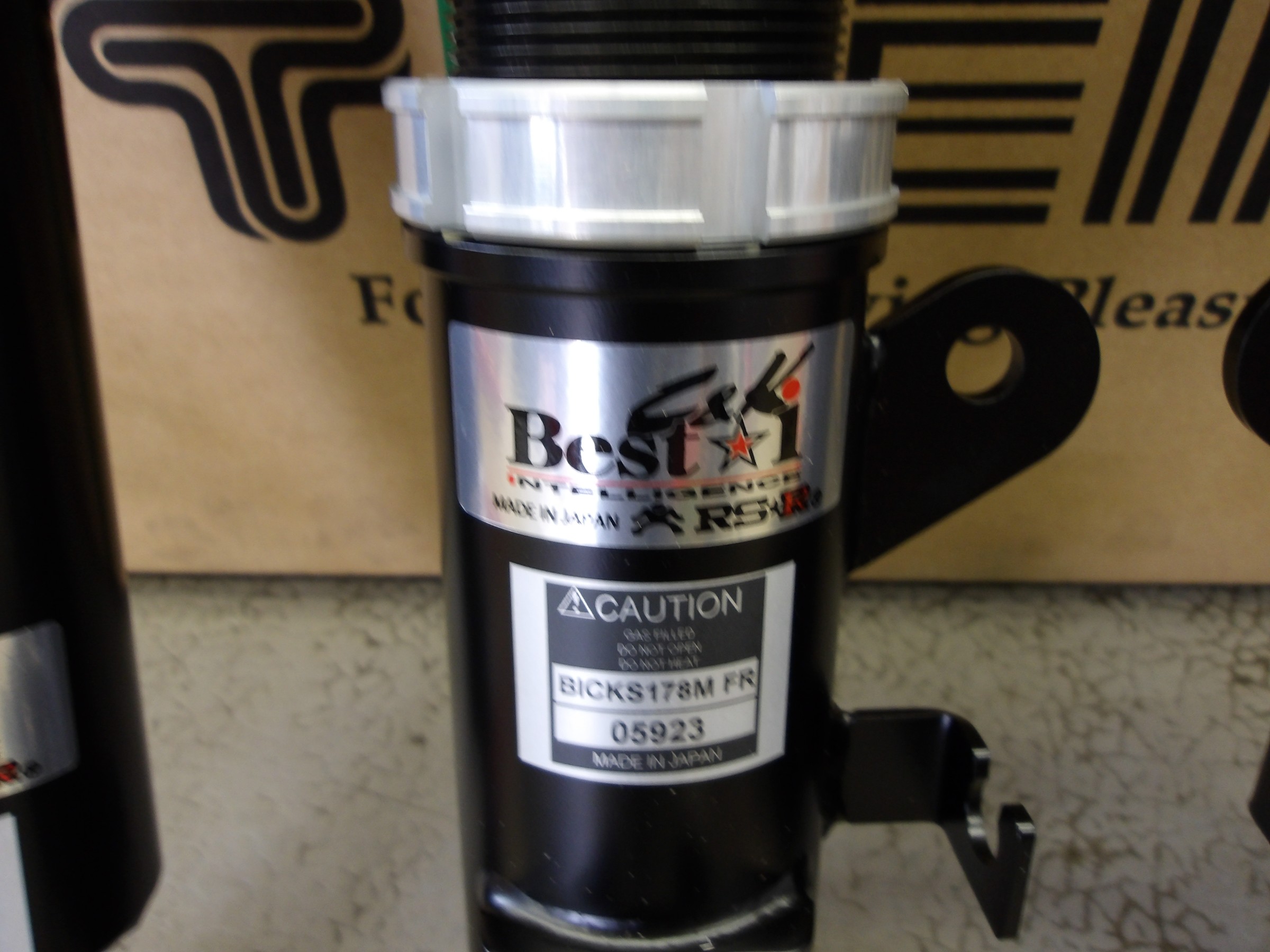 ワゴンR（MH55S）RS-R製車高調「Best☆ⅰ C&K」装着＆アライメント作業