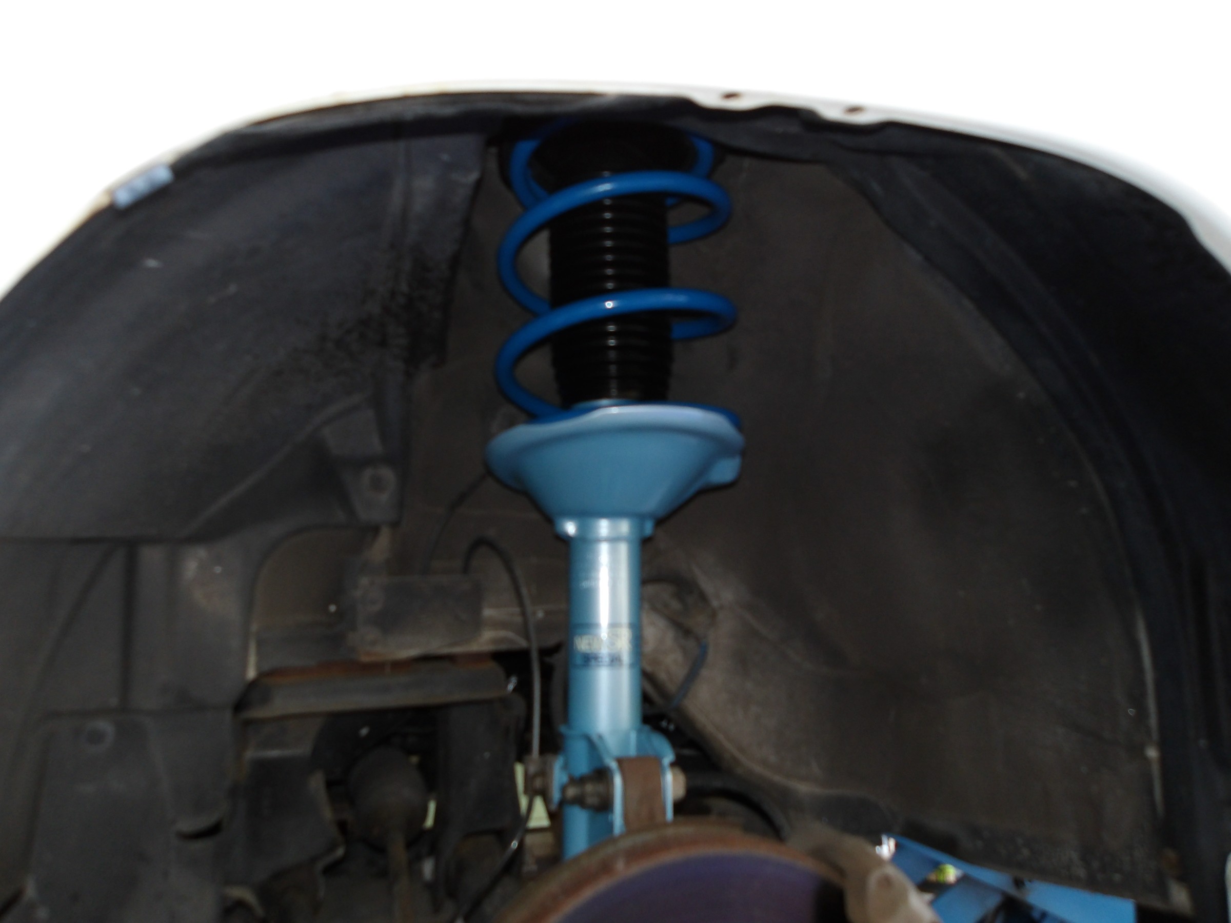 フォレスター（SF5）KYB製ショックアブソーバー「ニューSRスペシャル