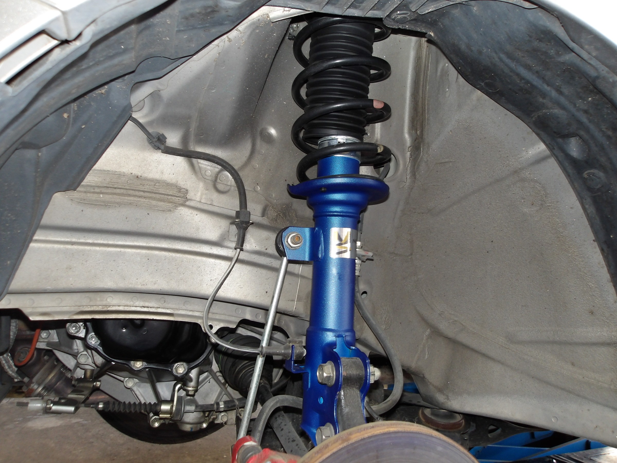 アルトワークス（HA36S）KYB製ショックアブソーバー「ニューSR