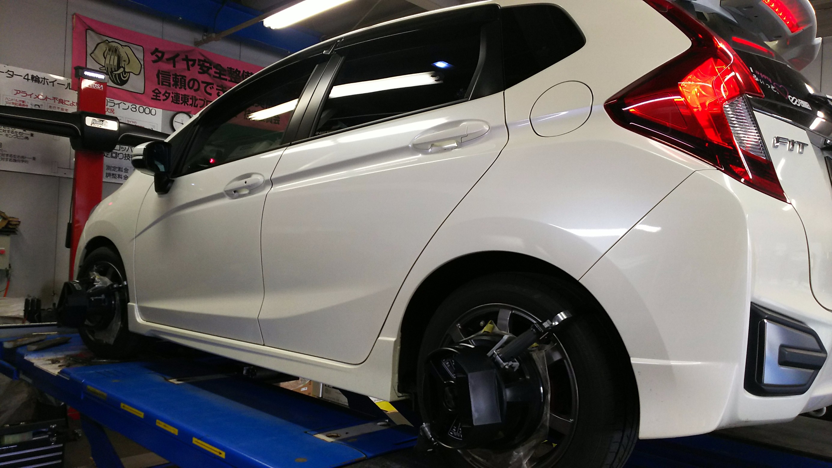 Gkフィットrsへ Showaチューニングサスペンションキット クスコスタビ ホンダ フィット 足まわり サスペンション ブレーキ 足まわり サスペンション ブレーキ サスペンションパーツ関連取付 カスタマイズ 事例集 コクピット モリオカ お店の得意技紹介