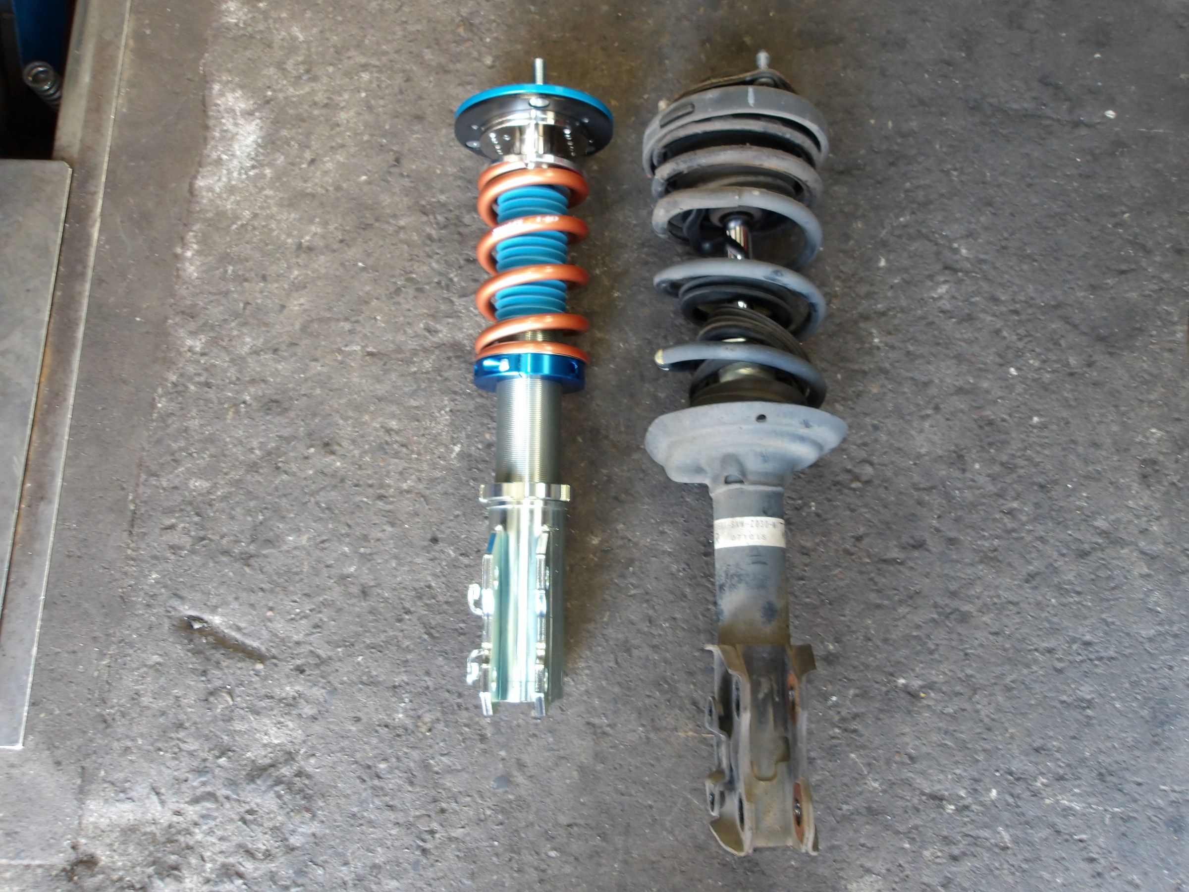 R32エナペタル ショックアブソーバー、スプリングセット 中古