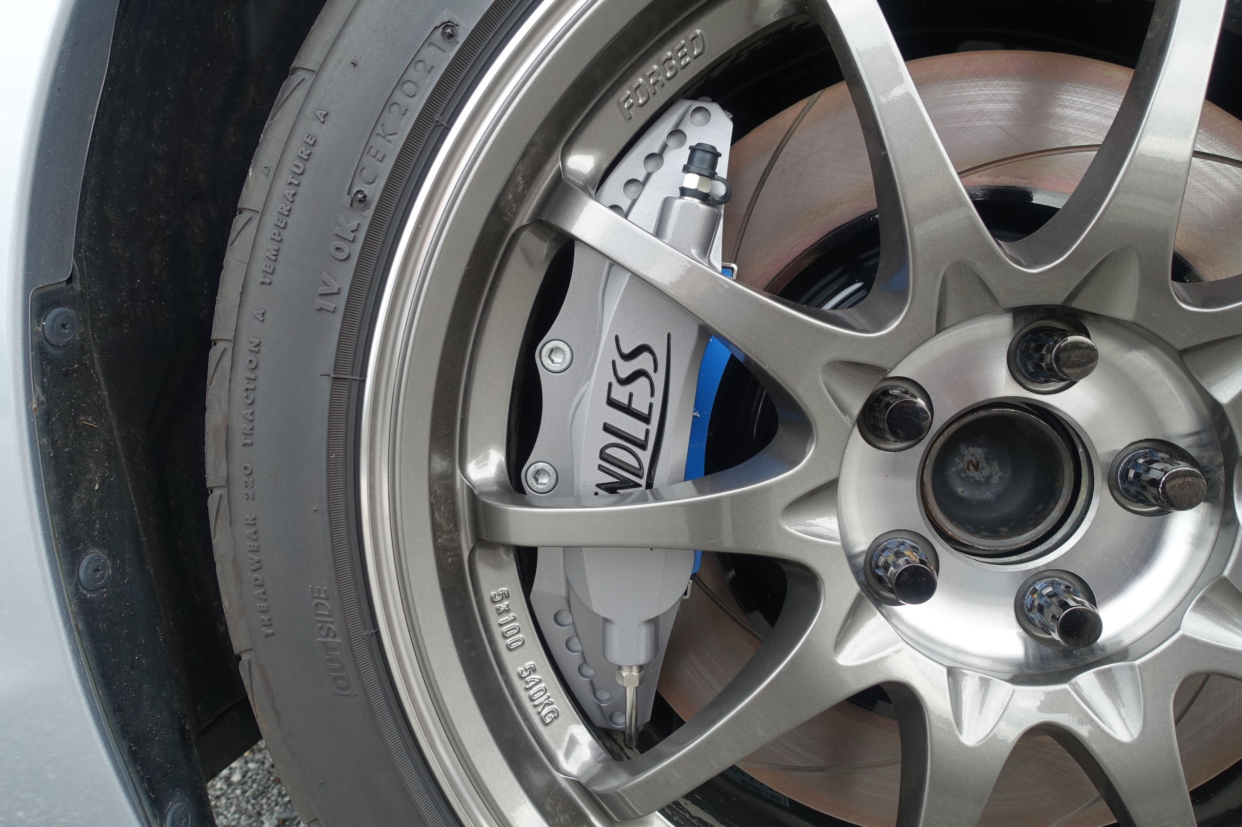 もしかして自腹購入！？」と思っちゃうぐらいギリギリでしたが、ミリ