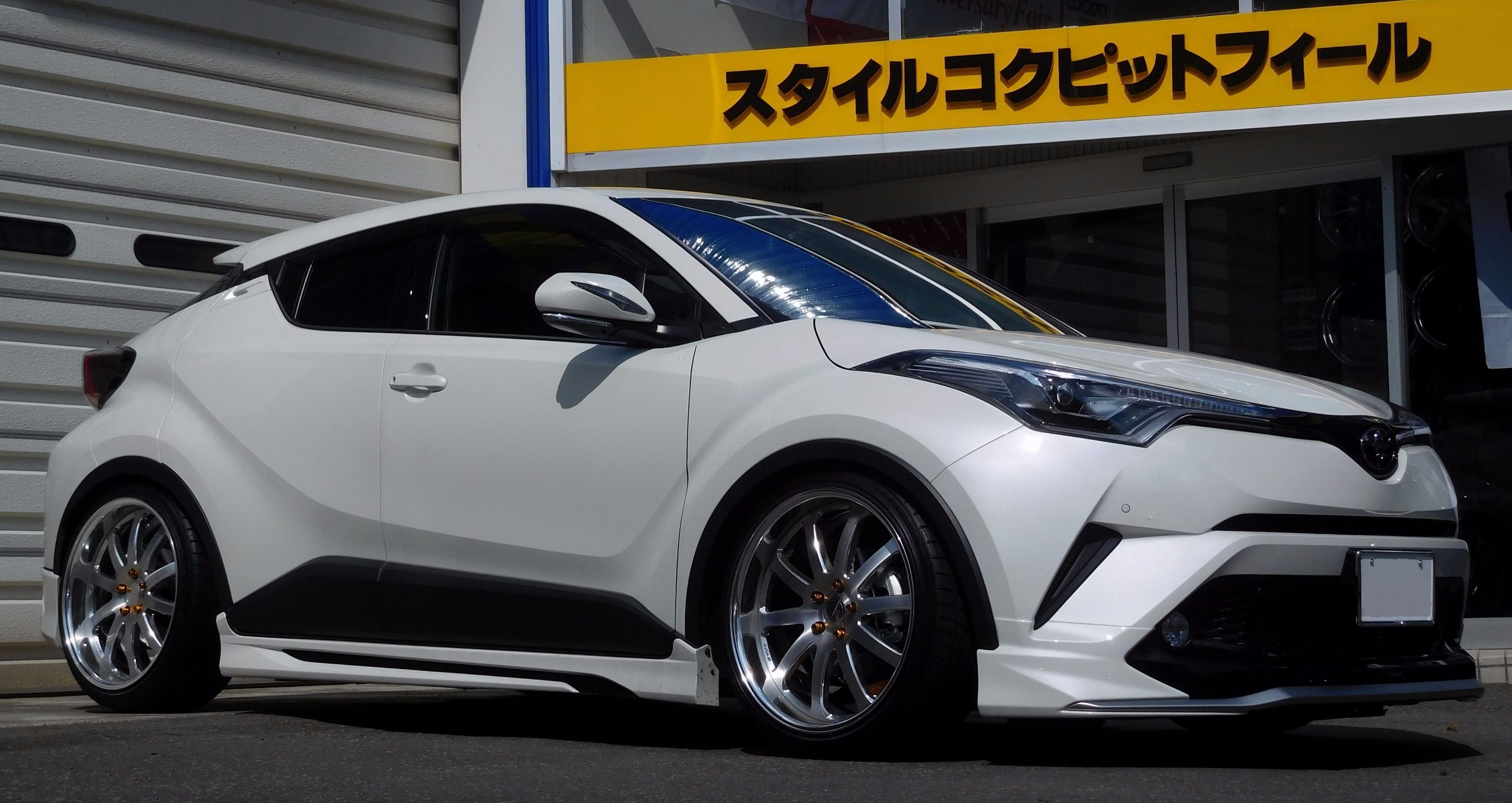 新商品♪ ELFORD（エルフォード）スロットルスペーサー取付 ／ トヨタ