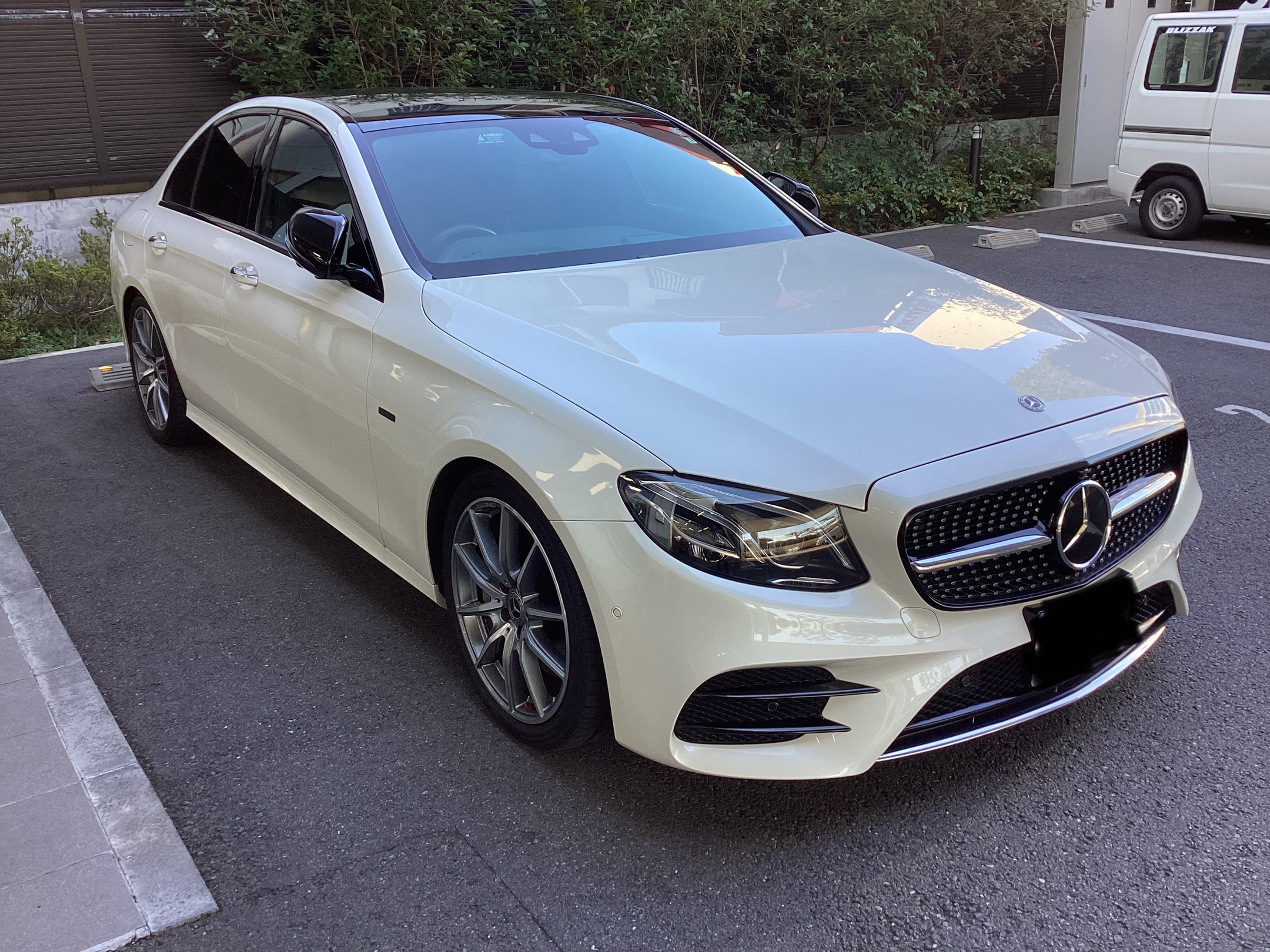 Mercedes-Benz W213 E350e H&Rダウンサス | 取り付け事例 | コクピット