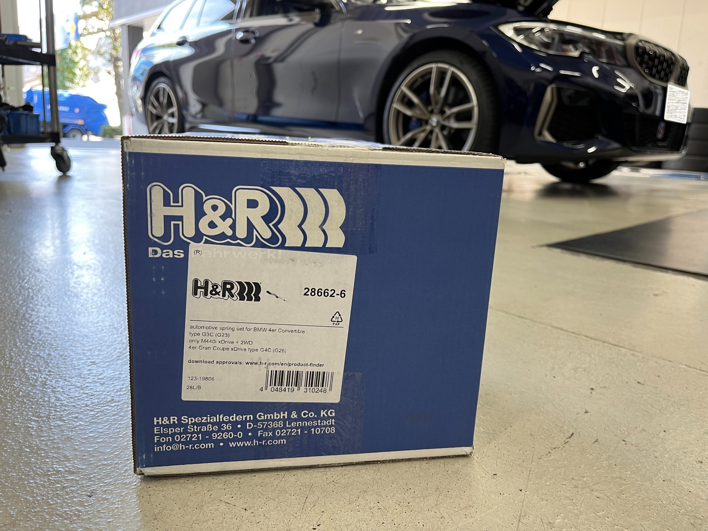 H&R BMW F30 ダウンロアースプリング 28877-1 r*e様 H&R BMW F30 ダウンロ