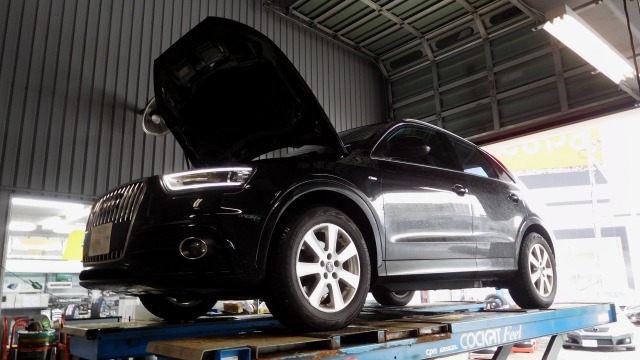 AUDI Q3 エンジンフラッシングとエンジンオイル＆フィルター交換作業