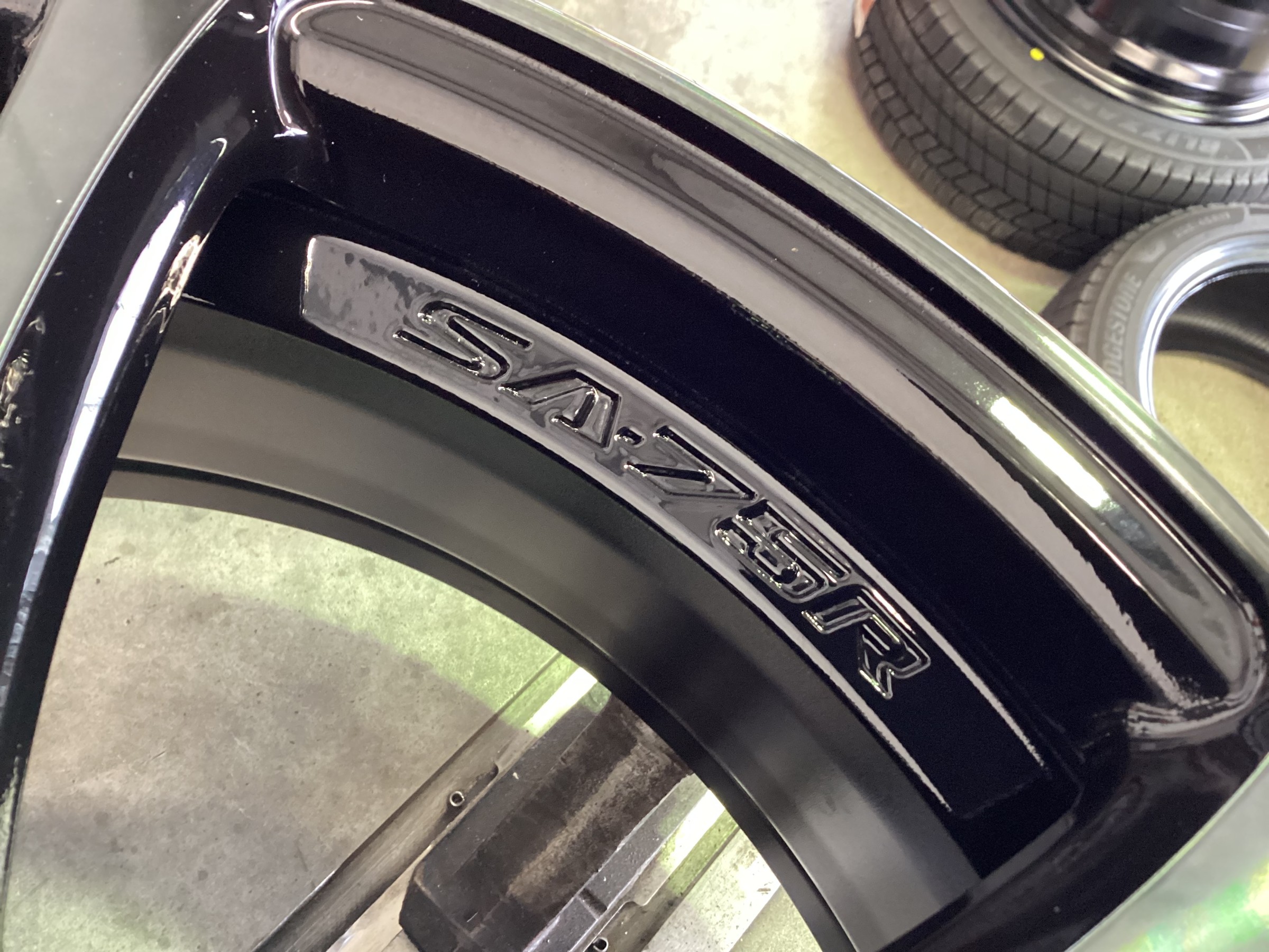 スタッドレスタイヤに交換します！ | スタッフ日記 | コクピット 名取