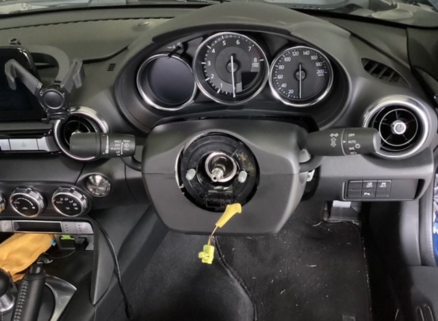 オートエクゼ　ND ロードスター　スポーツステアリング　メンテナンスDVD付 グレーステッチ”ND用ステアリングセットを限定生産。 | AutoExe