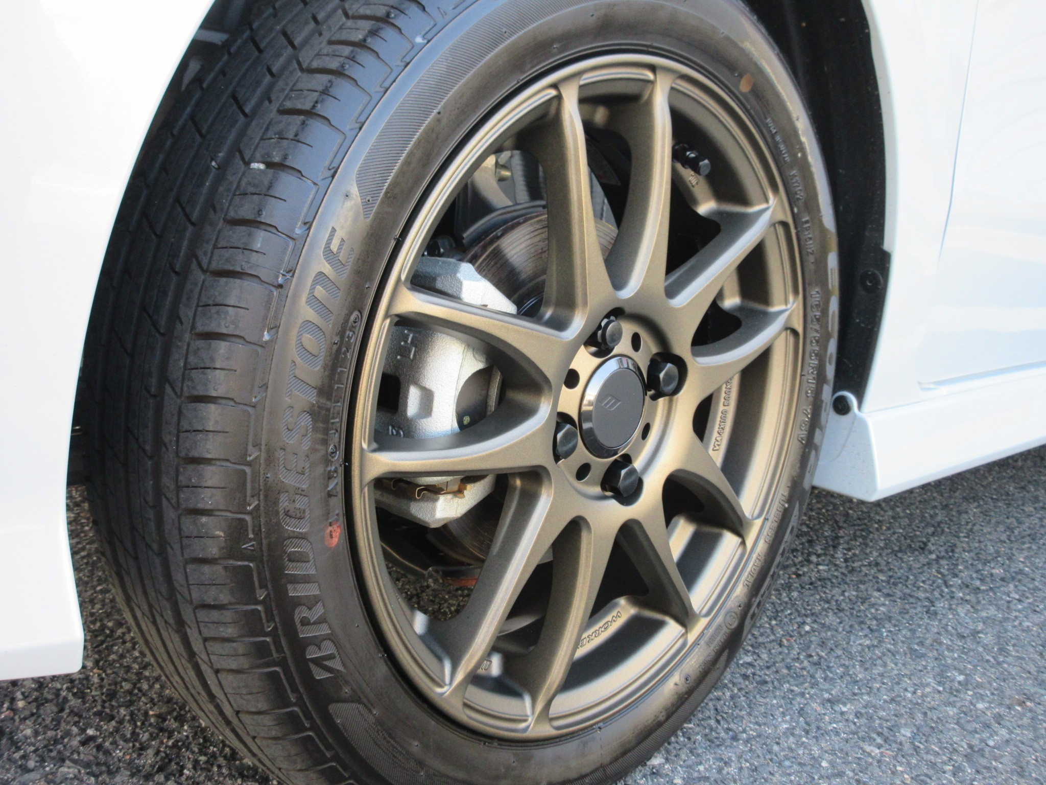 新車購入でホイールを交換したくなったので、乗り出し後にいきなり