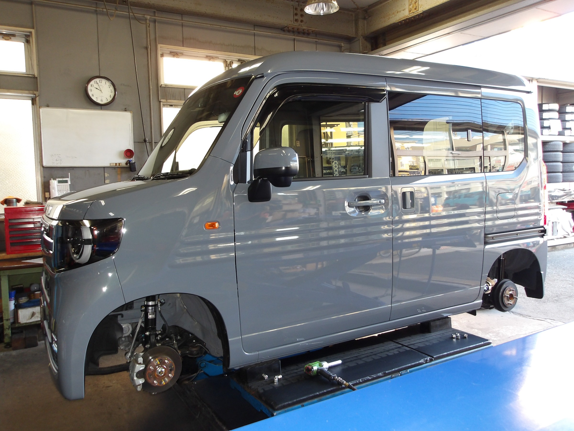 N-VAN（JJ1）ブリヂストンタイヤアルミホイール「バルミナ BR10