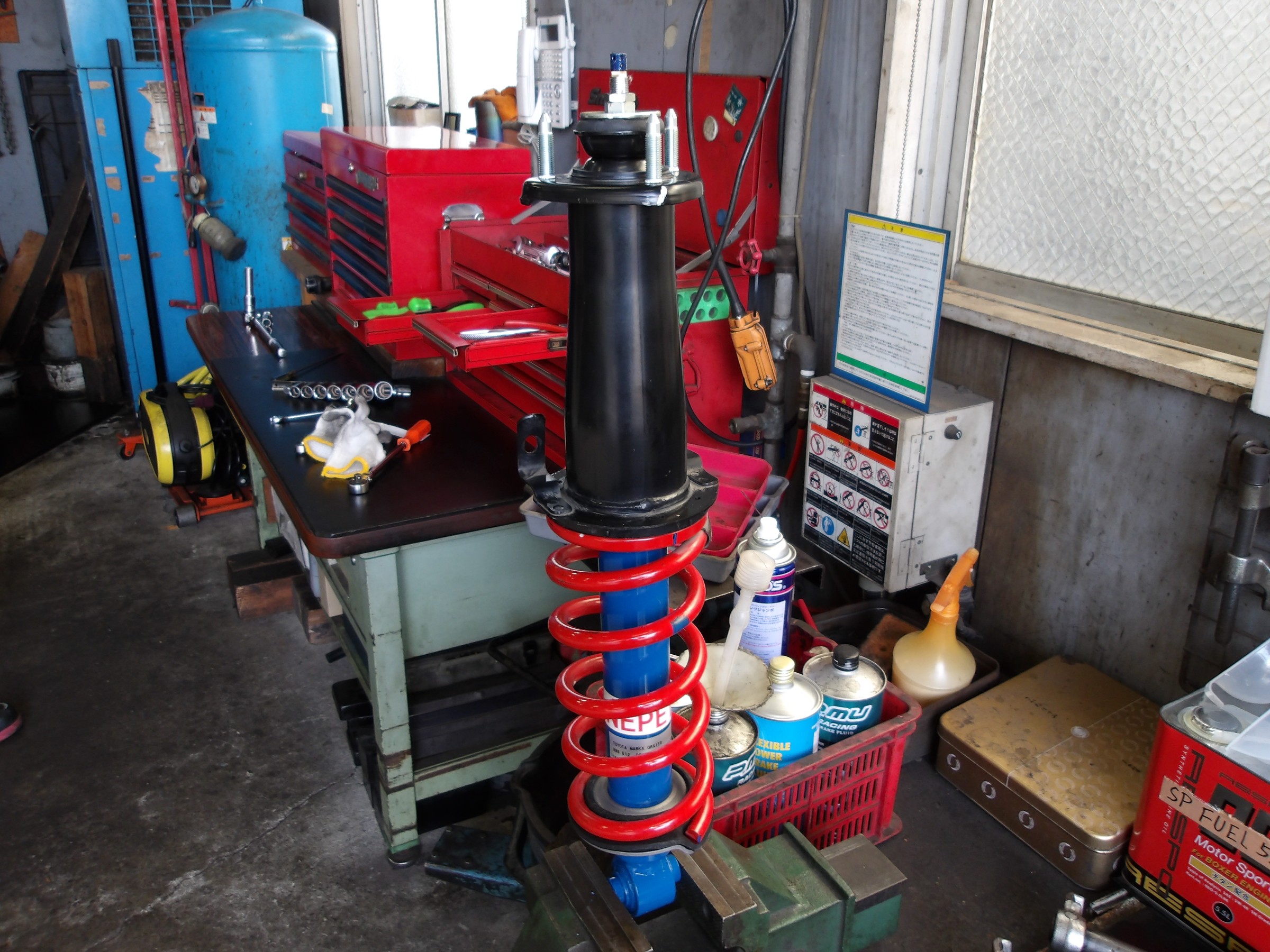 マークX（GRX133）エナペタル製当店オリジナルショックアブソーバー「E